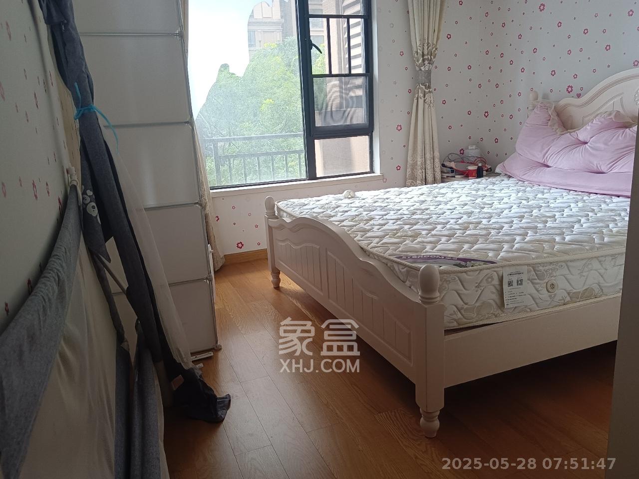 中海国际三期  3室2厅2卫   2300.00元/月室内图
