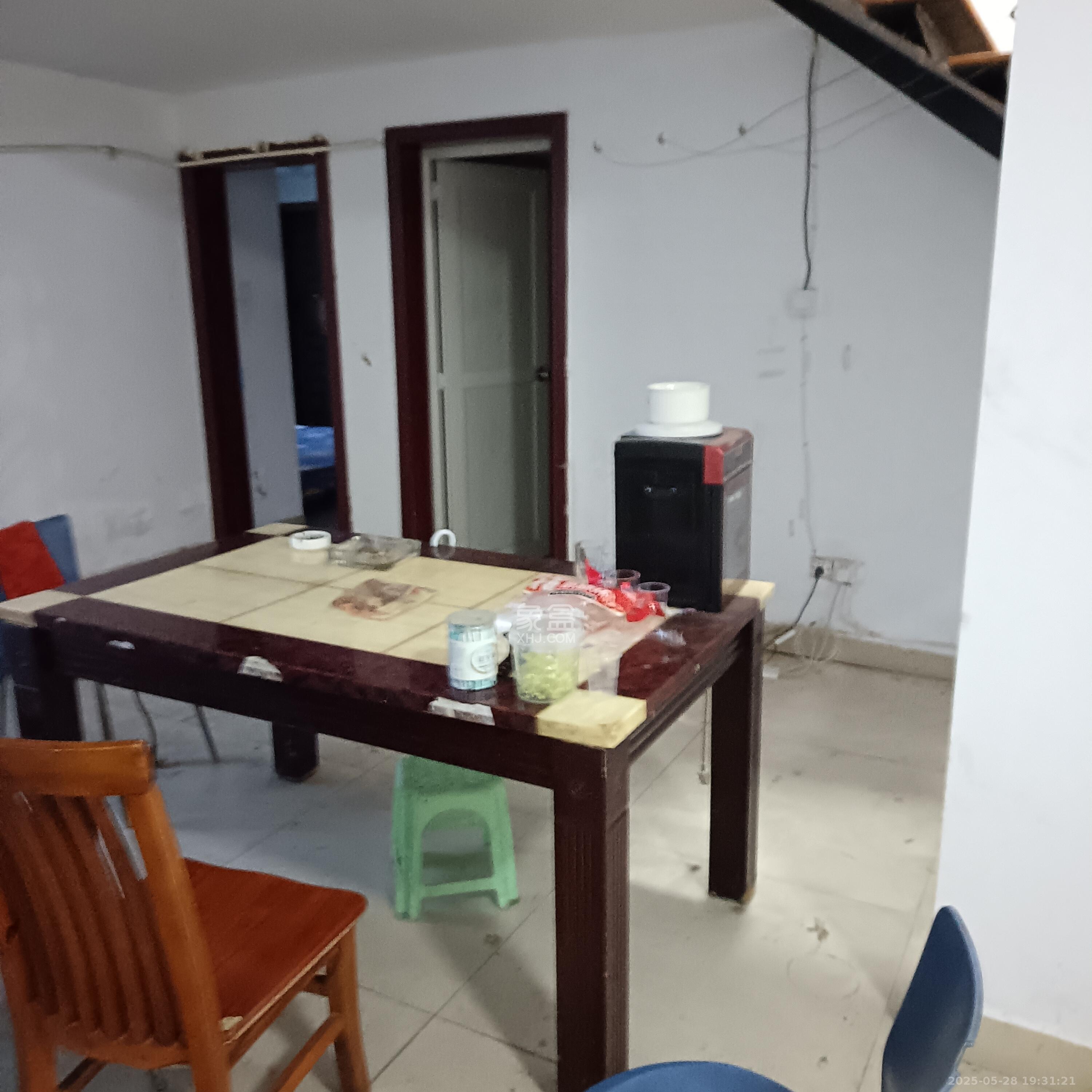 君临天厦 4室1厅2卫 3500.0元/月 君临天厦 4室1厅2卫 3500.0元/月室内图