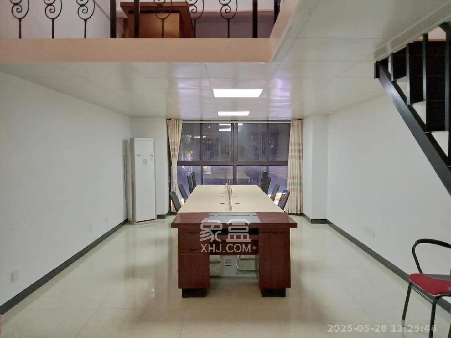 金科时代中心 1室1厅1卫 1600.0元/月 金科时代中心 1室1厅1卫 1600.0元/月室内图