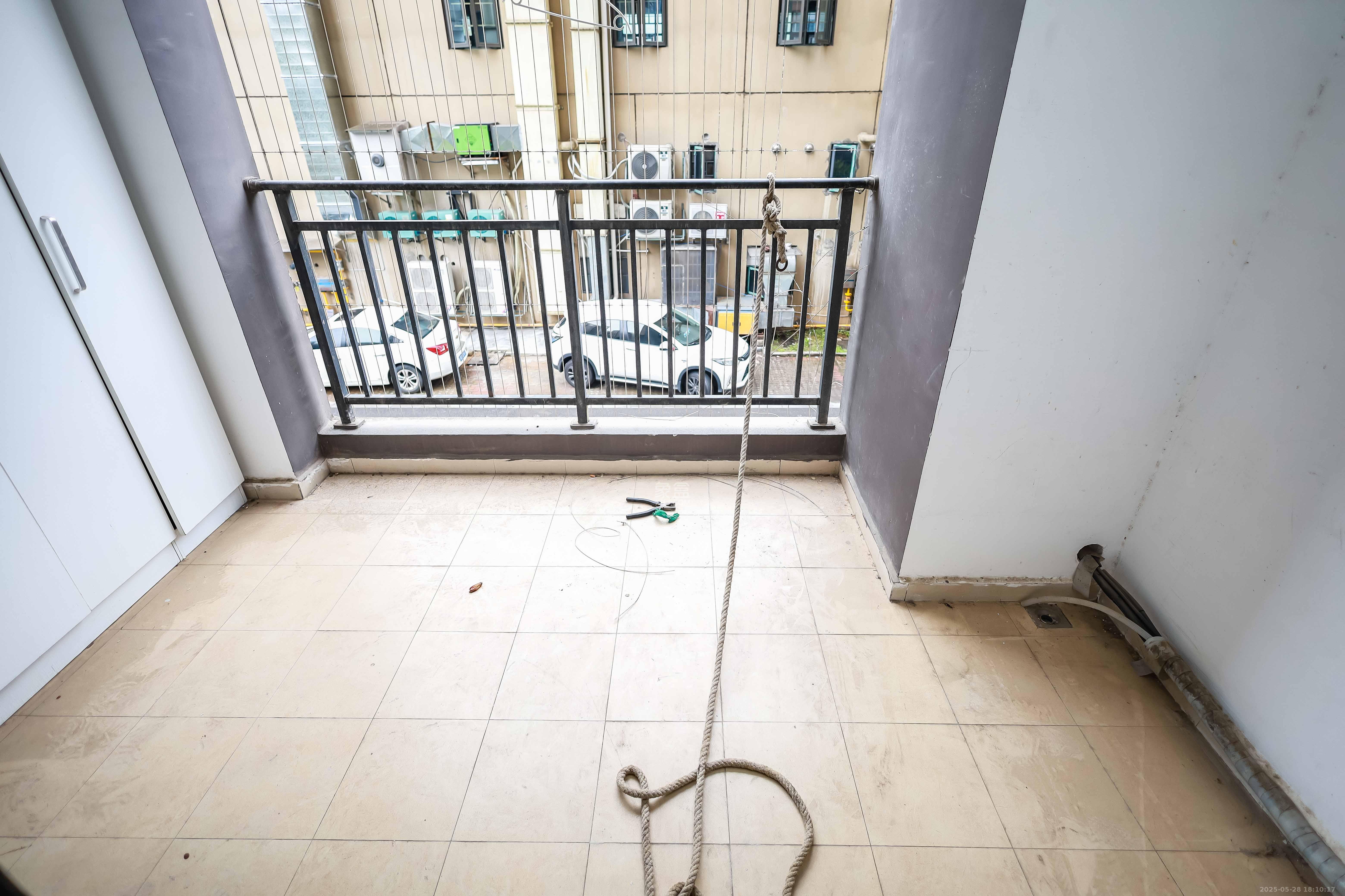 麓谷小镇 3室2厅1卫 46.8万 麓谷小镇 3室2厅1卫 46.8万阳台