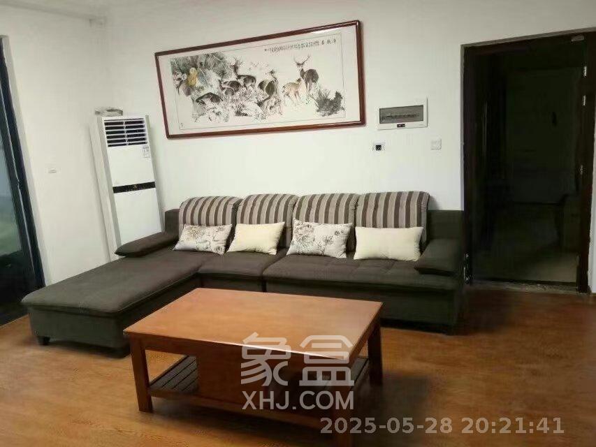 君康家园(梅溪湖七喜街) 4室2厅2卫 3600.0元/月 君康家园(梅溪湖七喜街) 4室2厅2卫 3600.0元/月室内图