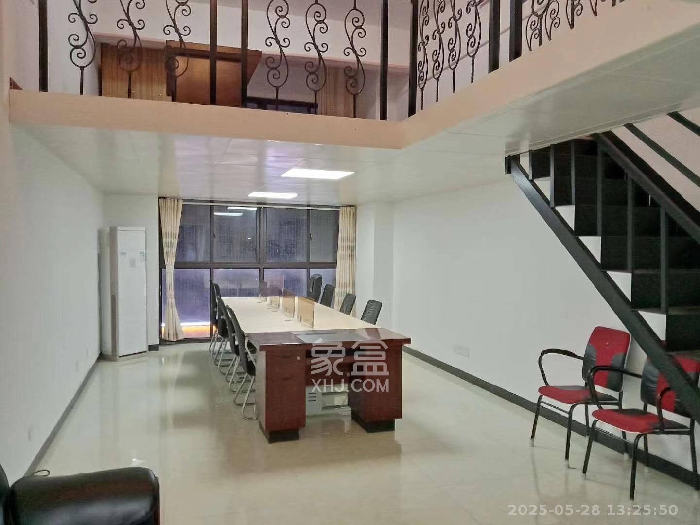 金科时代中心 1室1厅1卫 1600.0元/月 金科时代中心 1室1厅1卫 1600.0元/月室内图