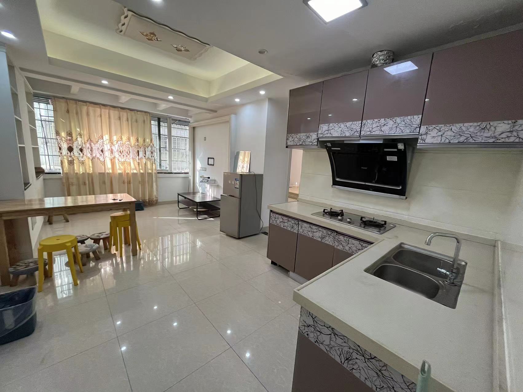 汉南大厦 2室2厅1卫 80.0万 汉南大厦 2室2厅1卫 80.0万室内图