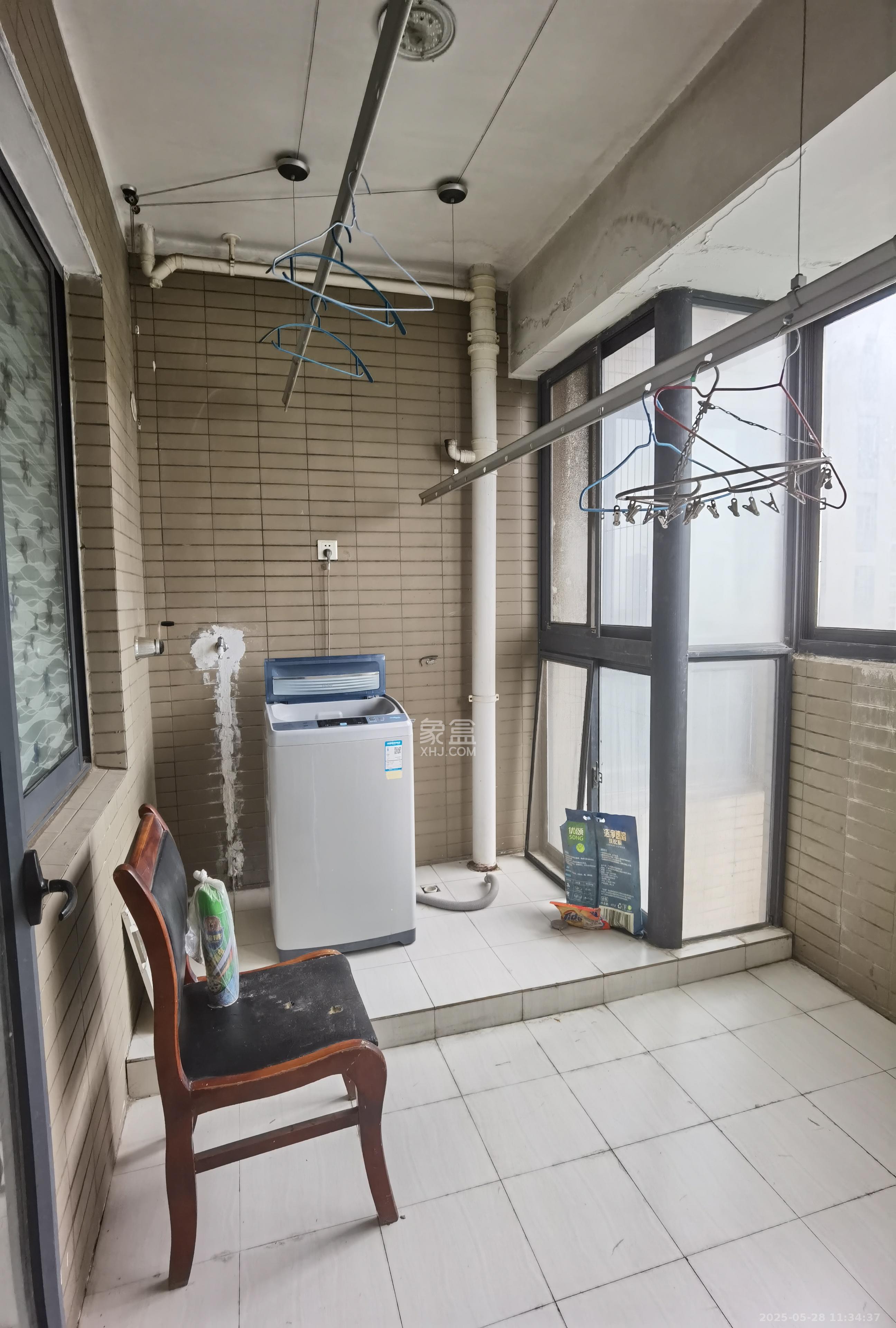 联诚国际城  3室2厅2卫   1200.00元/月室内图