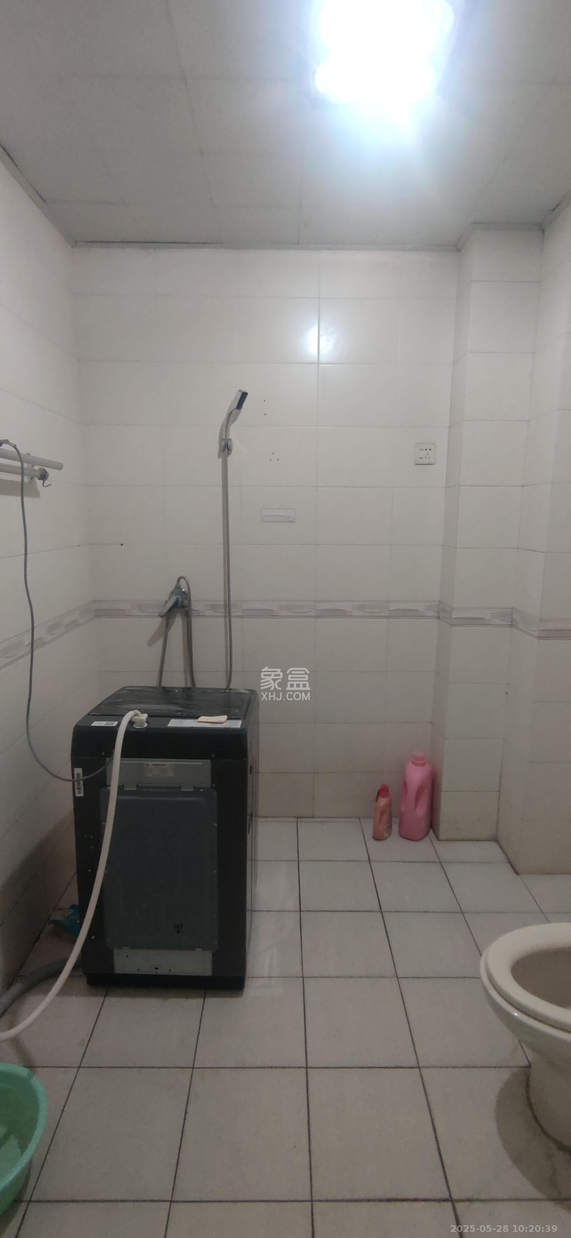 欣安小区  1室1厅1卫   450.00元/月室内图