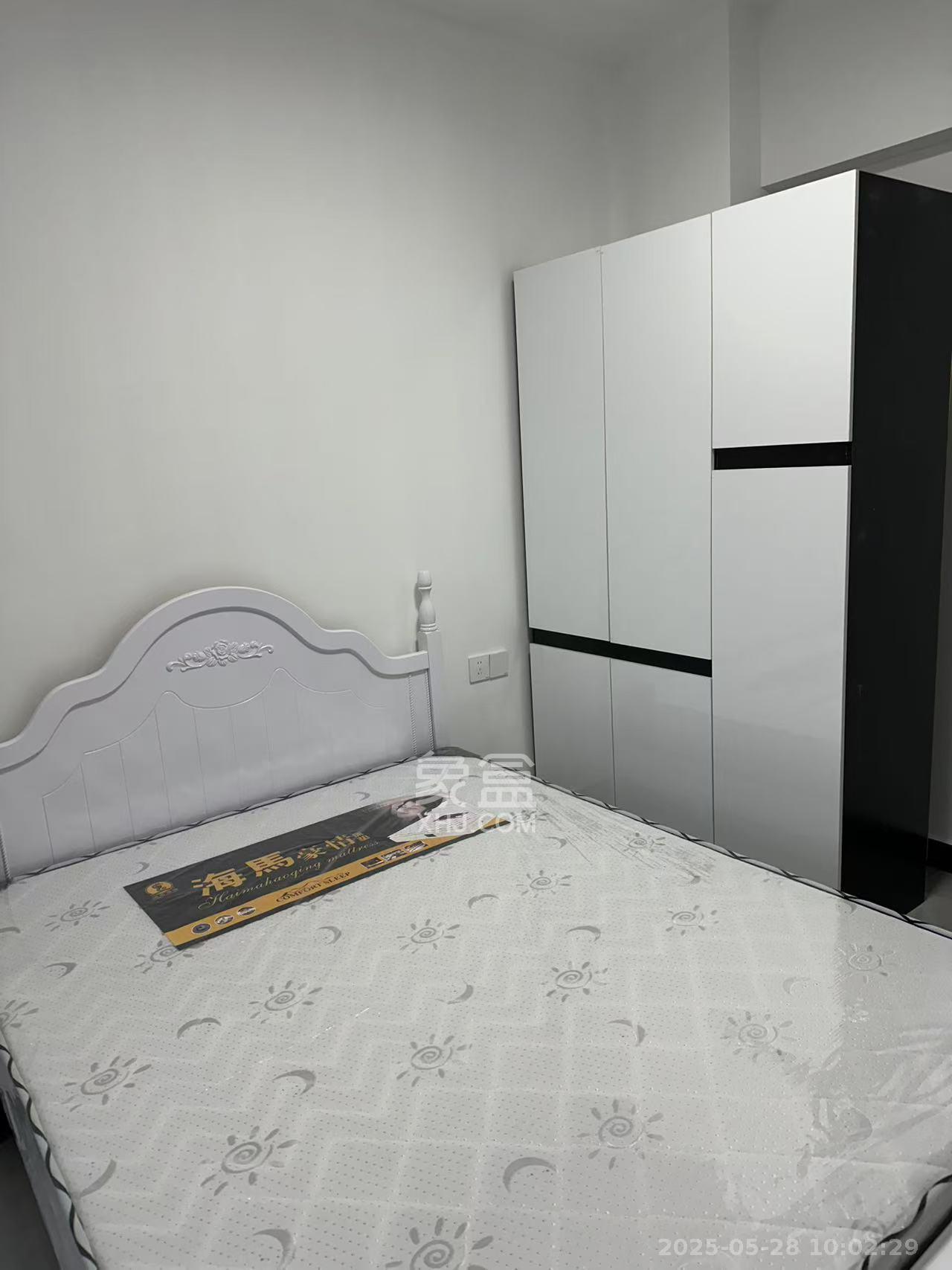 山水湾  4室2厅2卫   2500.00元/月室内图