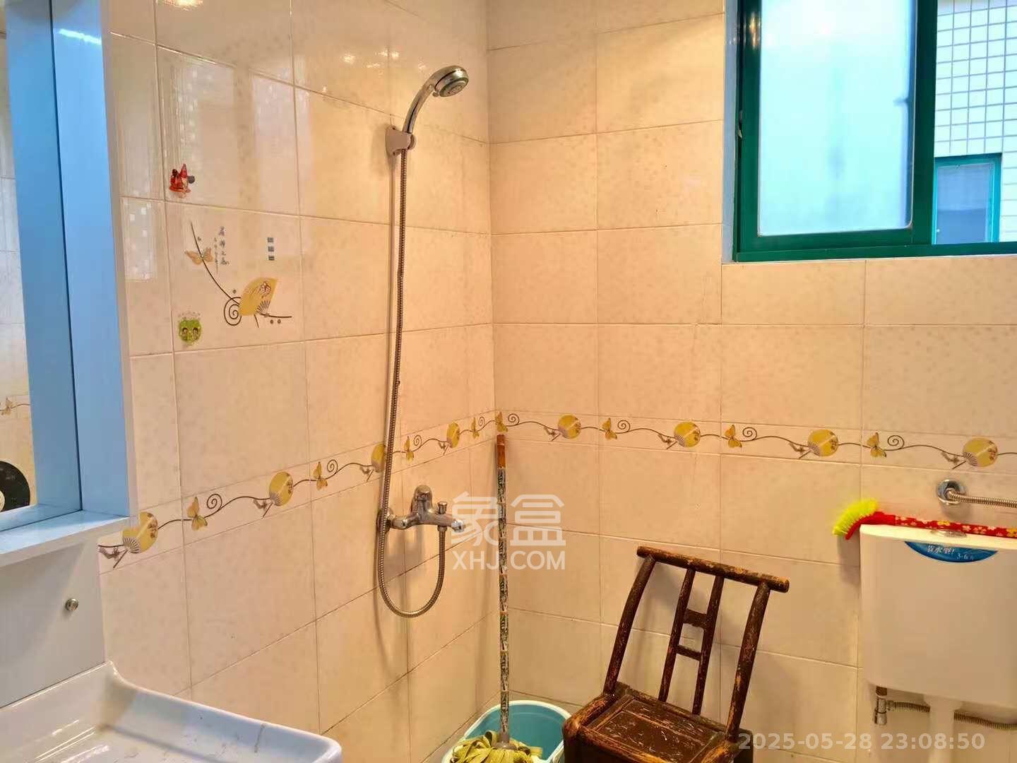 明城公寓  3室2厅1卫   2200.00元/月室内图