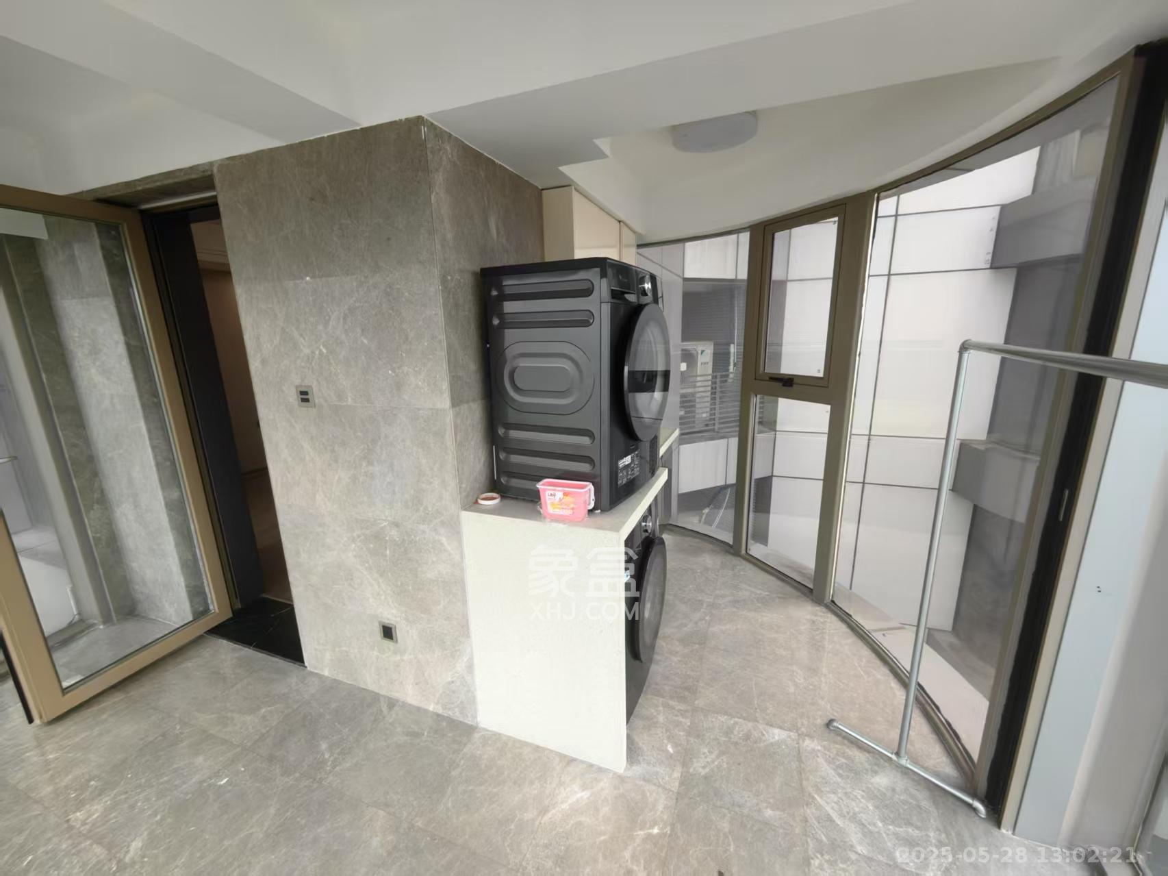 潮宗御苑 4室2厅2卫 9200.0元/月 潮宗御苑 4室2厅2卫 9200.0元/月室内图