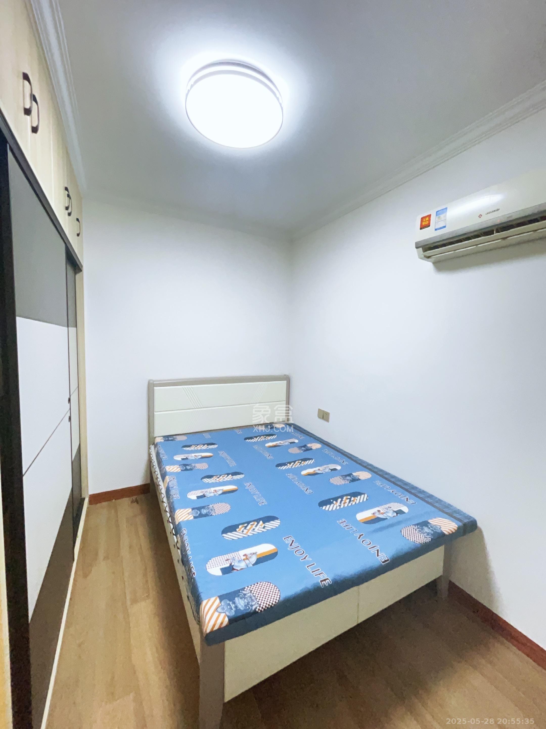 山水新城  2室2厅1卫   1900.00元/月室内图