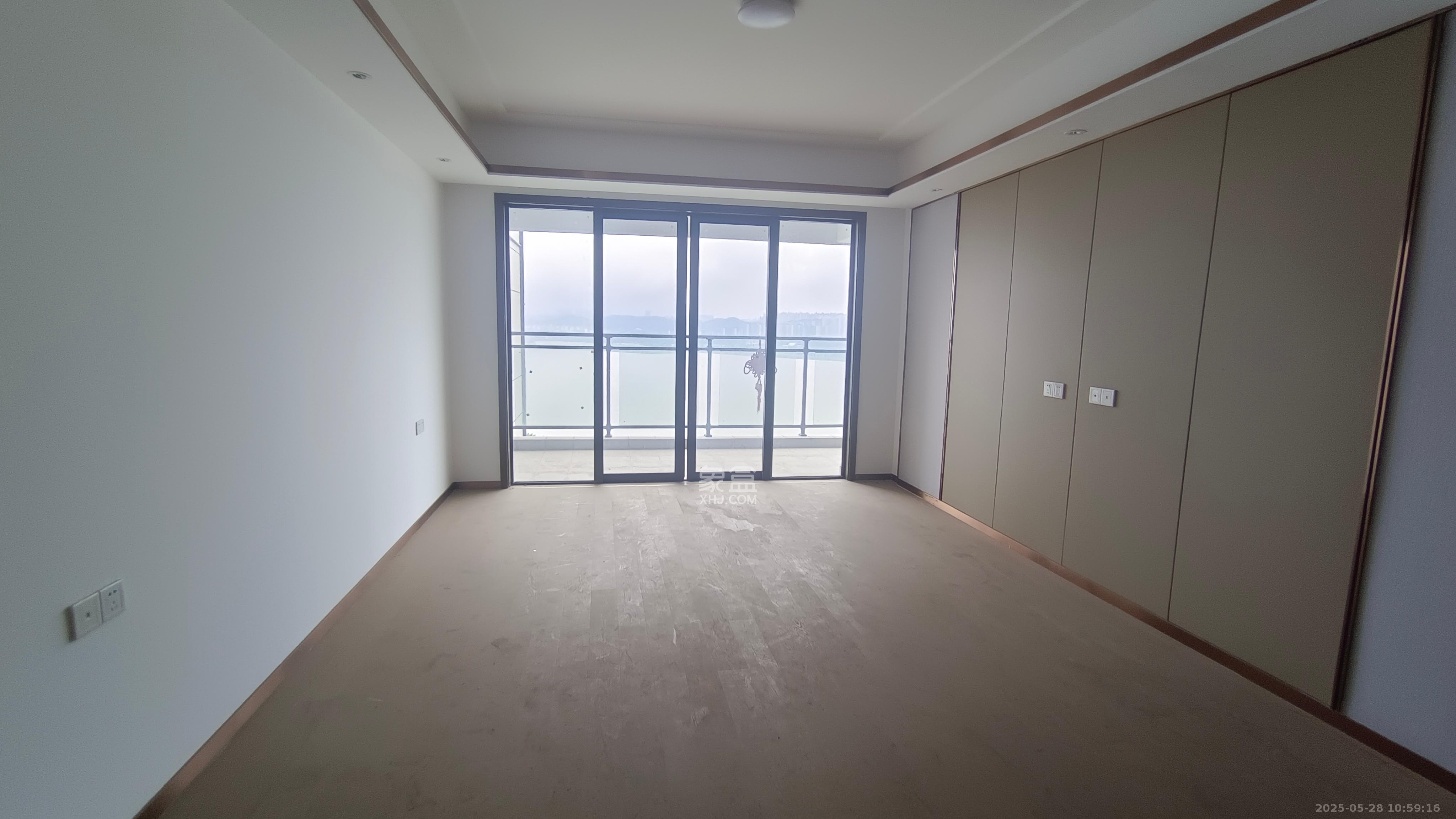 长沙万境潇湘 4室2厅2卫 2600.0元/月 长沙万境潇湘 4室2厅2卫 2600.0元/月室内图