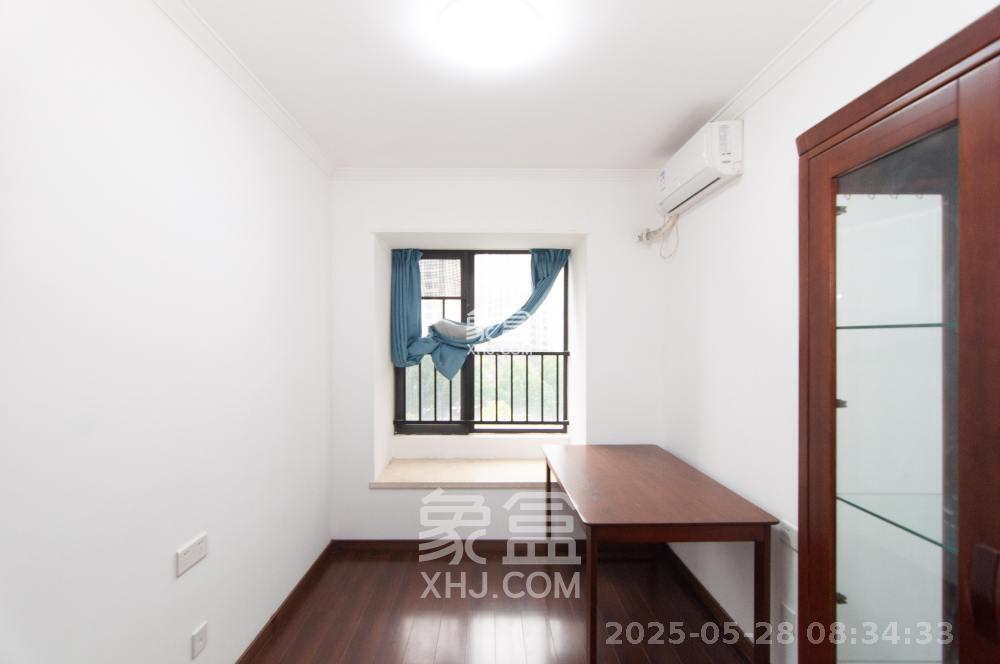 万科里梅溪郡 3室2厅1卫 4000.0元/月 万科里梅溪郡 3室2厅1卫 4000.0元/月室内图