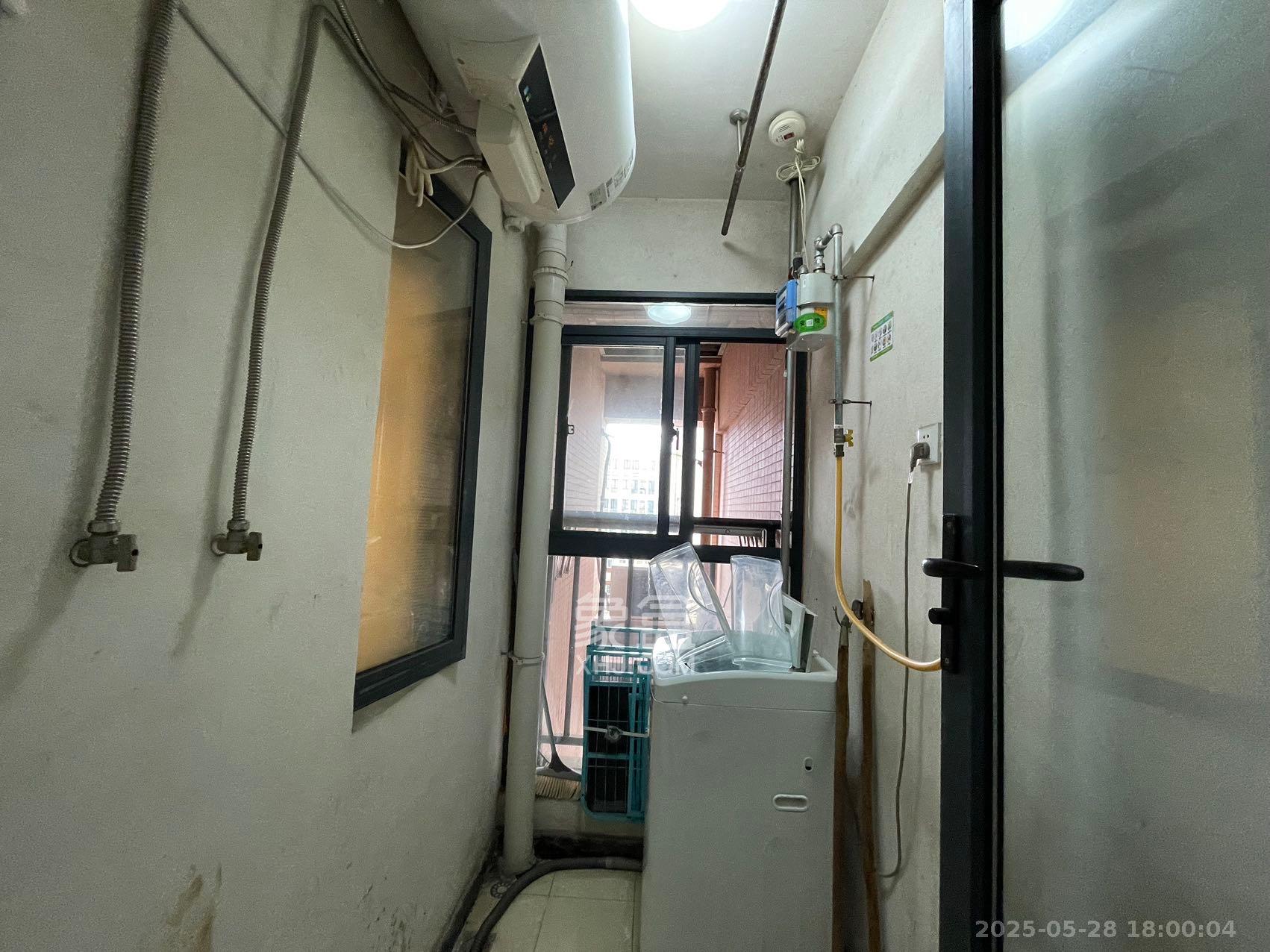 中建芙蓉工社  2室1厅1卫   1700.00元/月室内图
