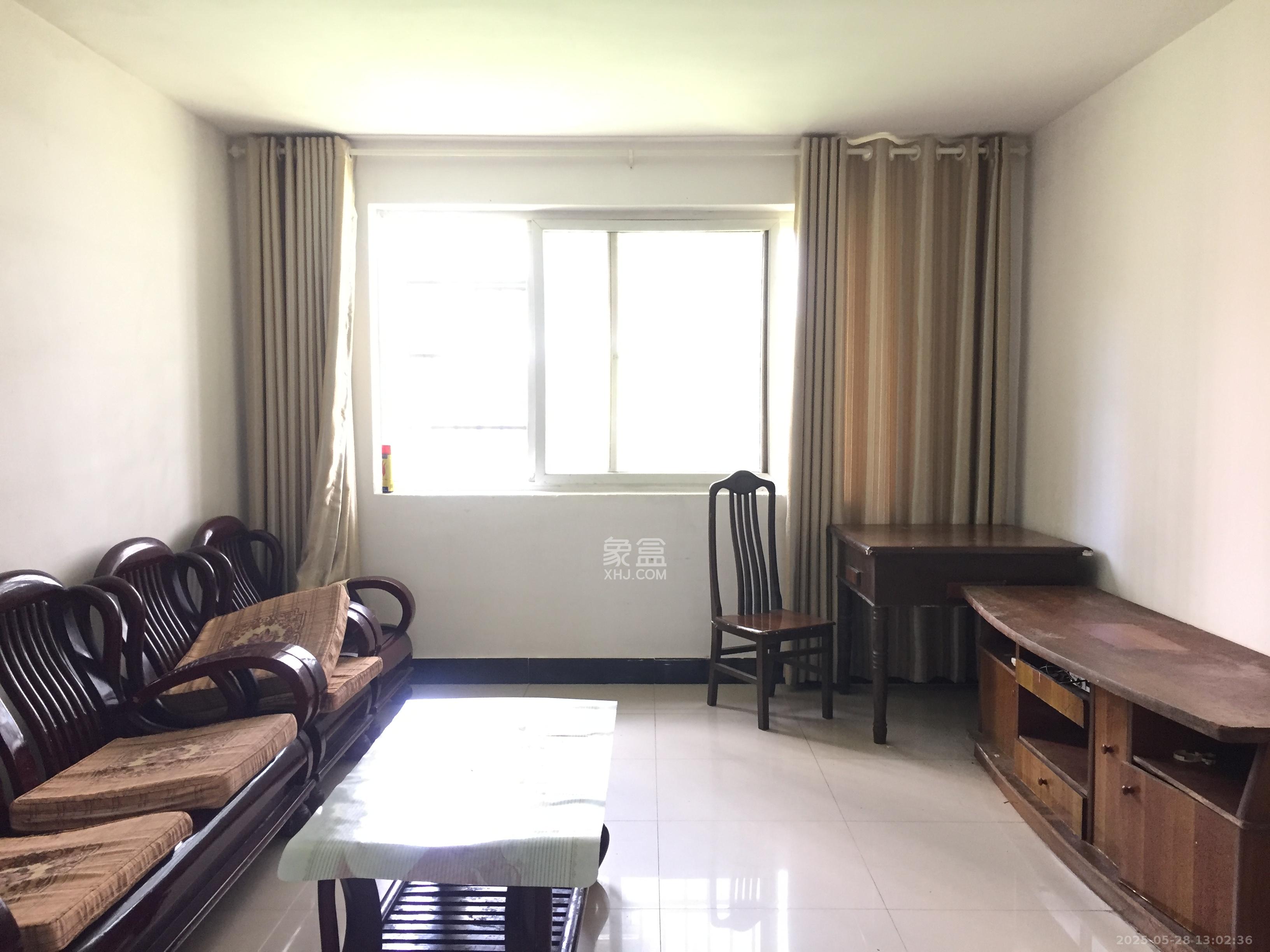 枫林美景  2室2厅1卫   1700.00元/月室内图