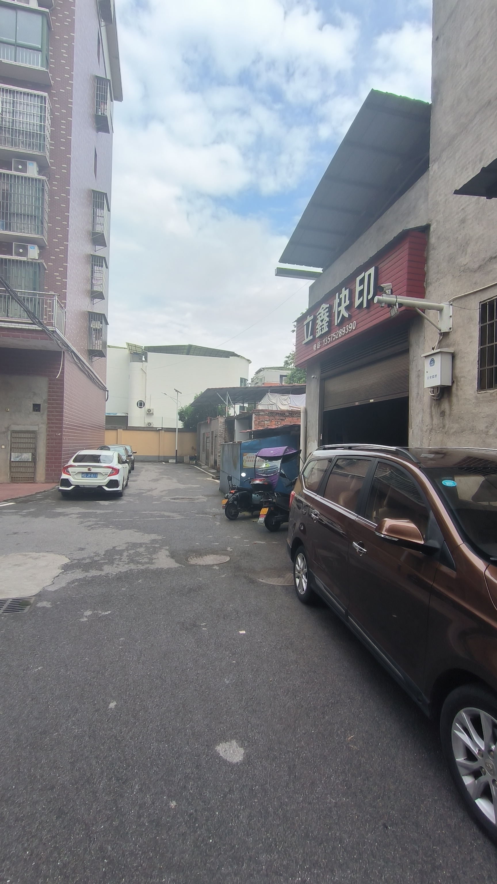 立新一小区 1室0厅0卫 700.0元/月 立新一小区 1室0厅0卫 700.0元/月室内图