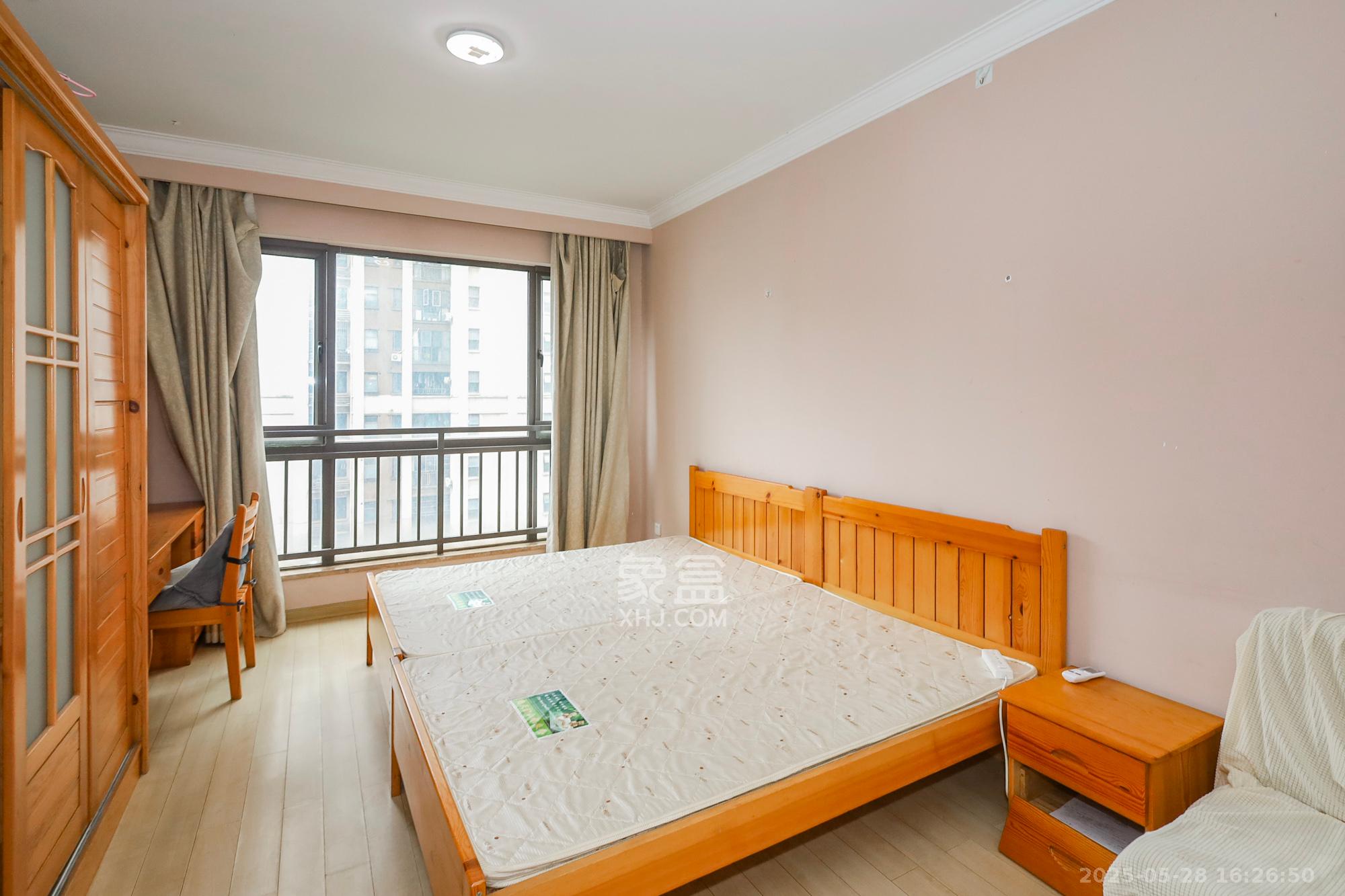 旭辉藏郡(藏郡、旭湘华府)  1室0厅1卫    34.0万 旭辉藏郡(藏郡、旭湘华府)  1室0厅1卫    34.0万卧室