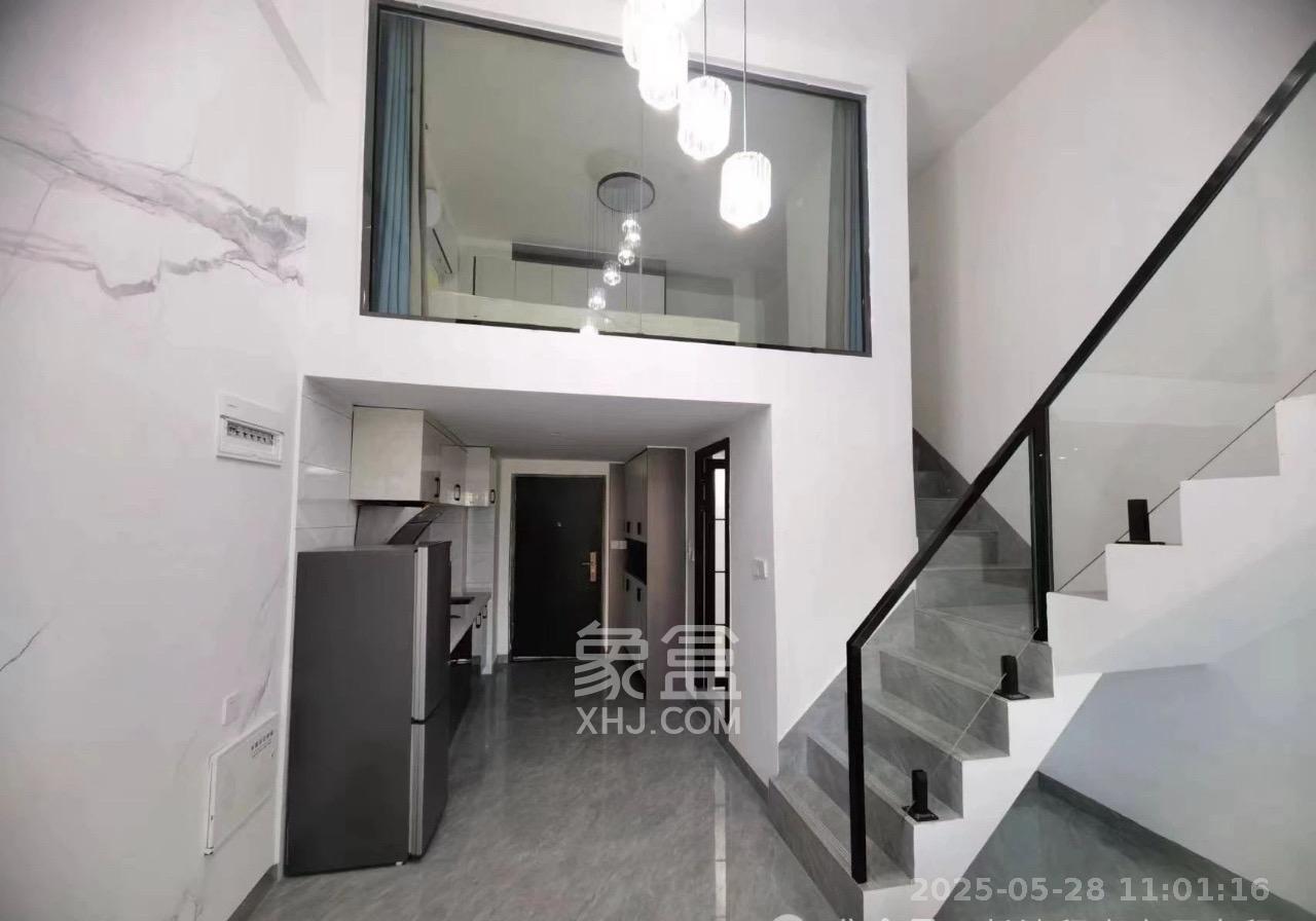 中国铁建梅溪青秀三期  1室0厅0卫   2400.00元/月室内图1