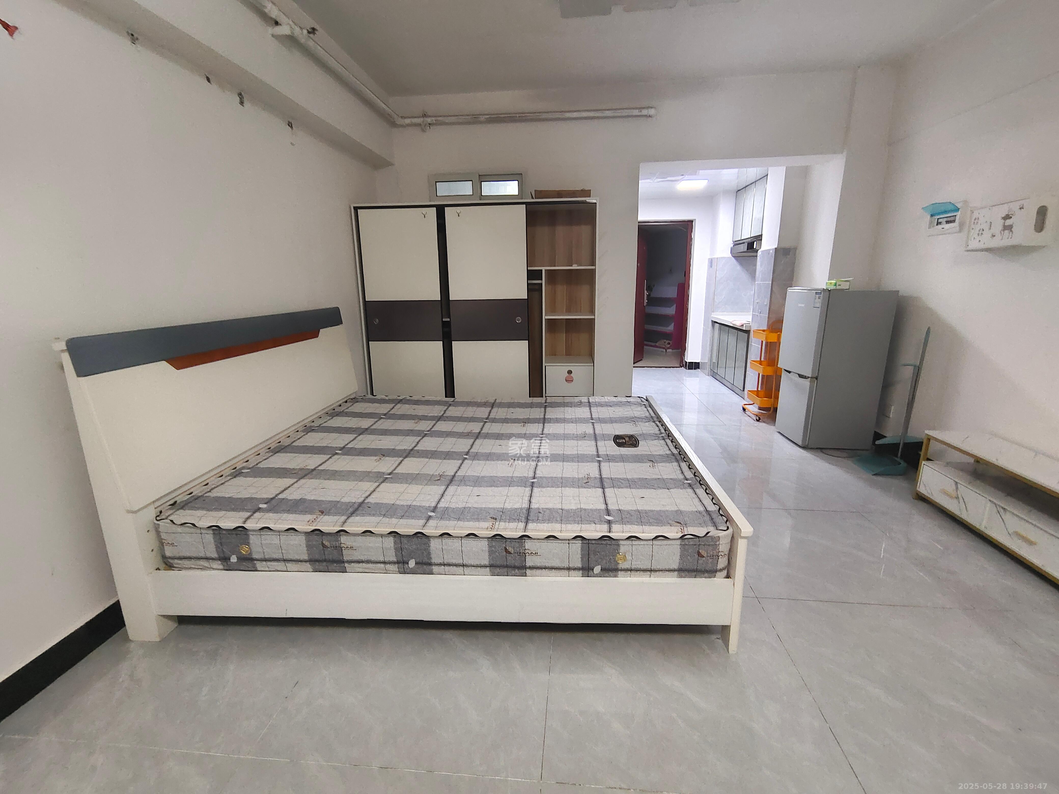 德庆水韵山城  1室1厅1卫   1500.00元/月室内图