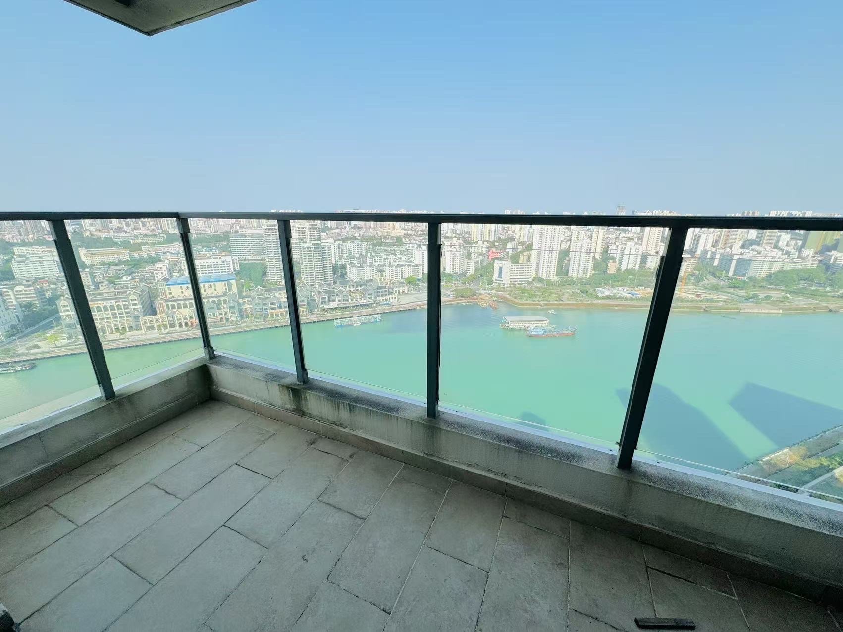 恒大外滩  3室2厅2卫   4000.00元/月室内图