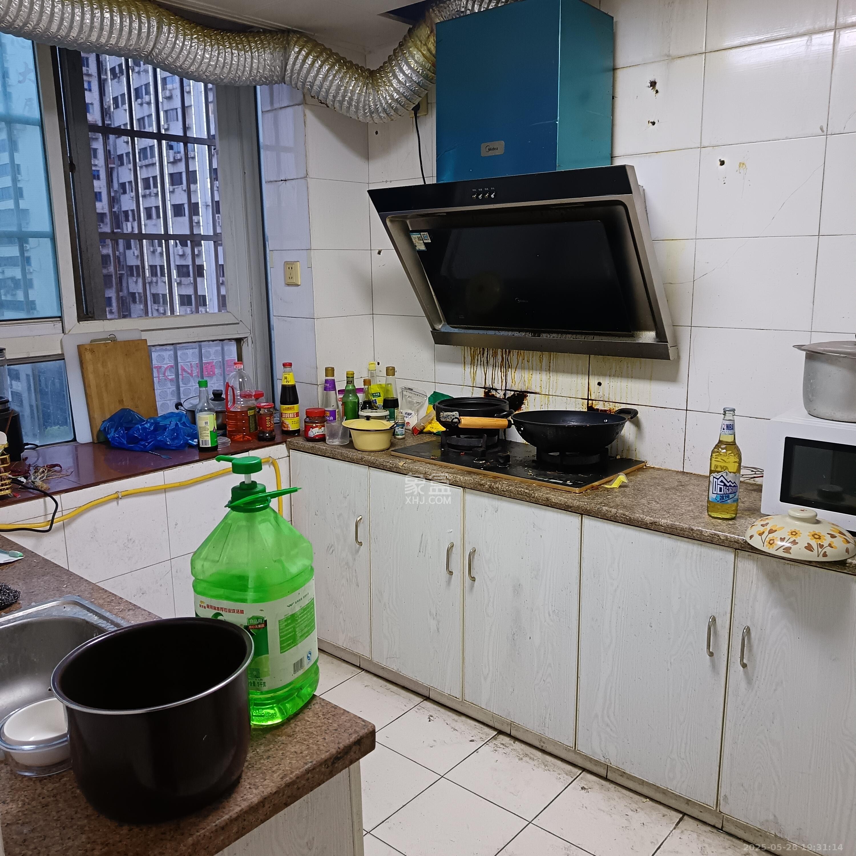 君临天厦 4室1厅2卫 3500.0元/月 君临天厦 4室1厅2卫 3500.0元/月室内图