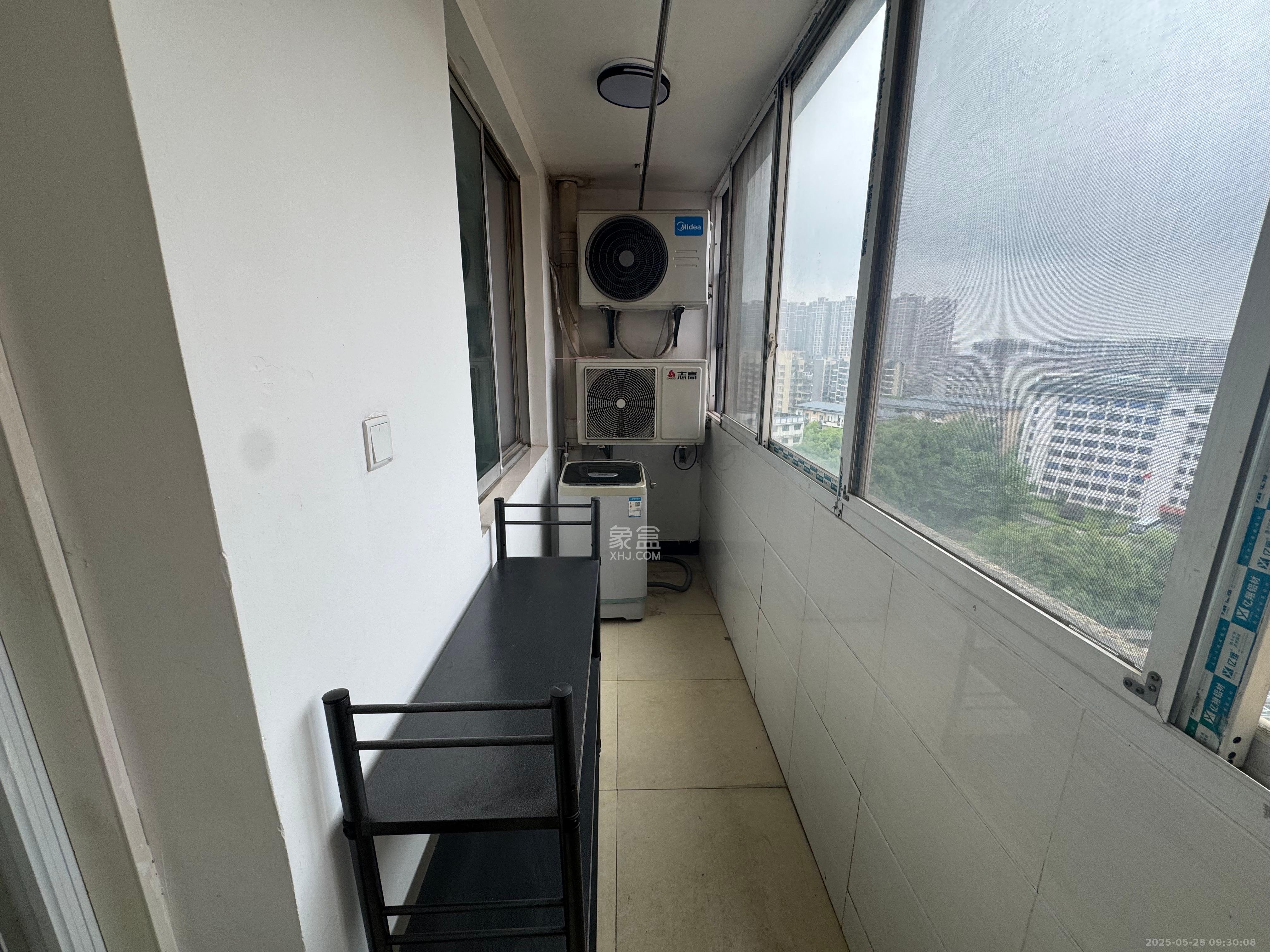 红树湾  4室2厅2卫    2400.0元/月 红树湾  4室2厅2卫    2400.0元/月室内图