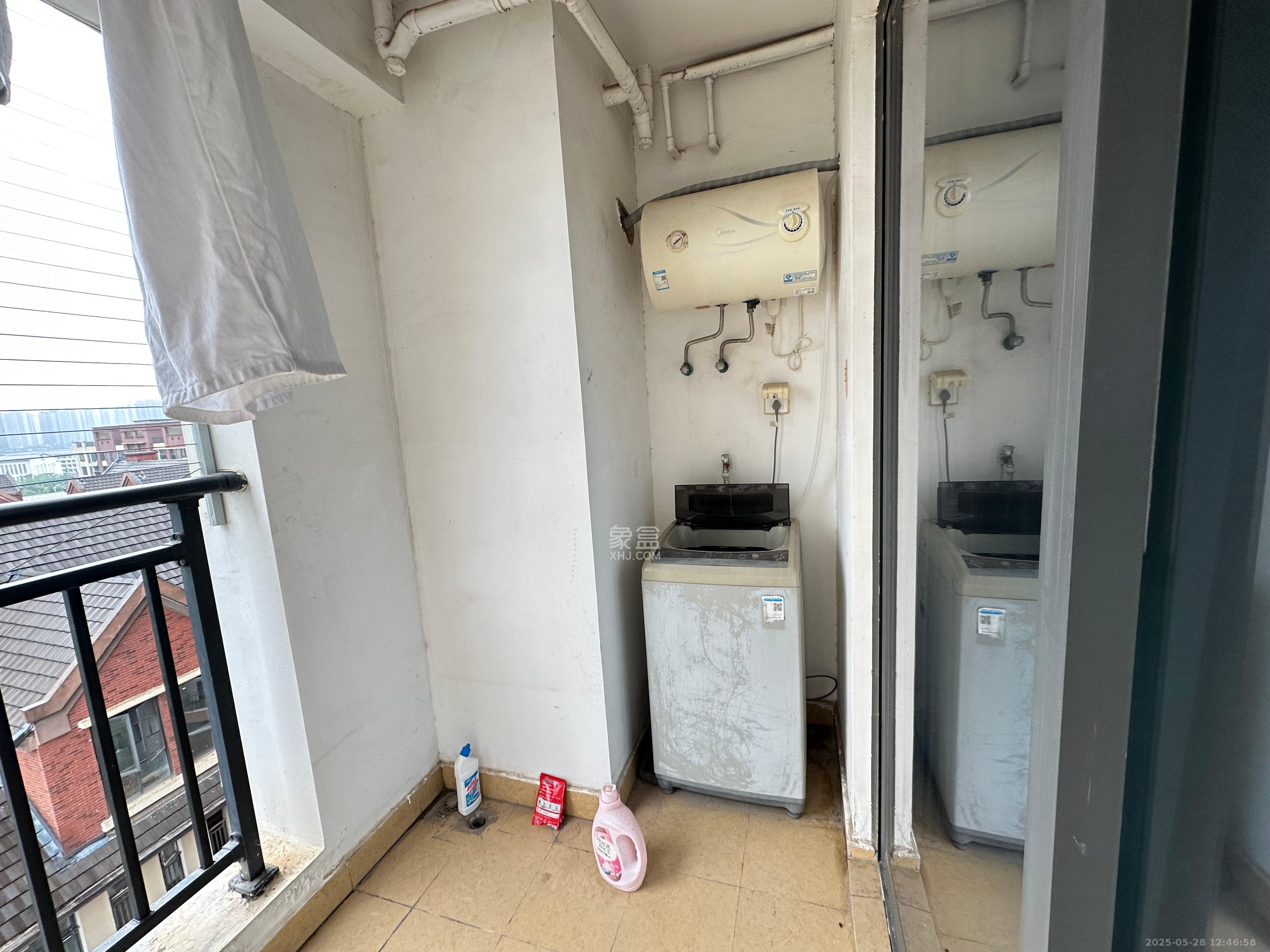 万科白鹭郡  1室1厅1卫    1300.0元/月室内图