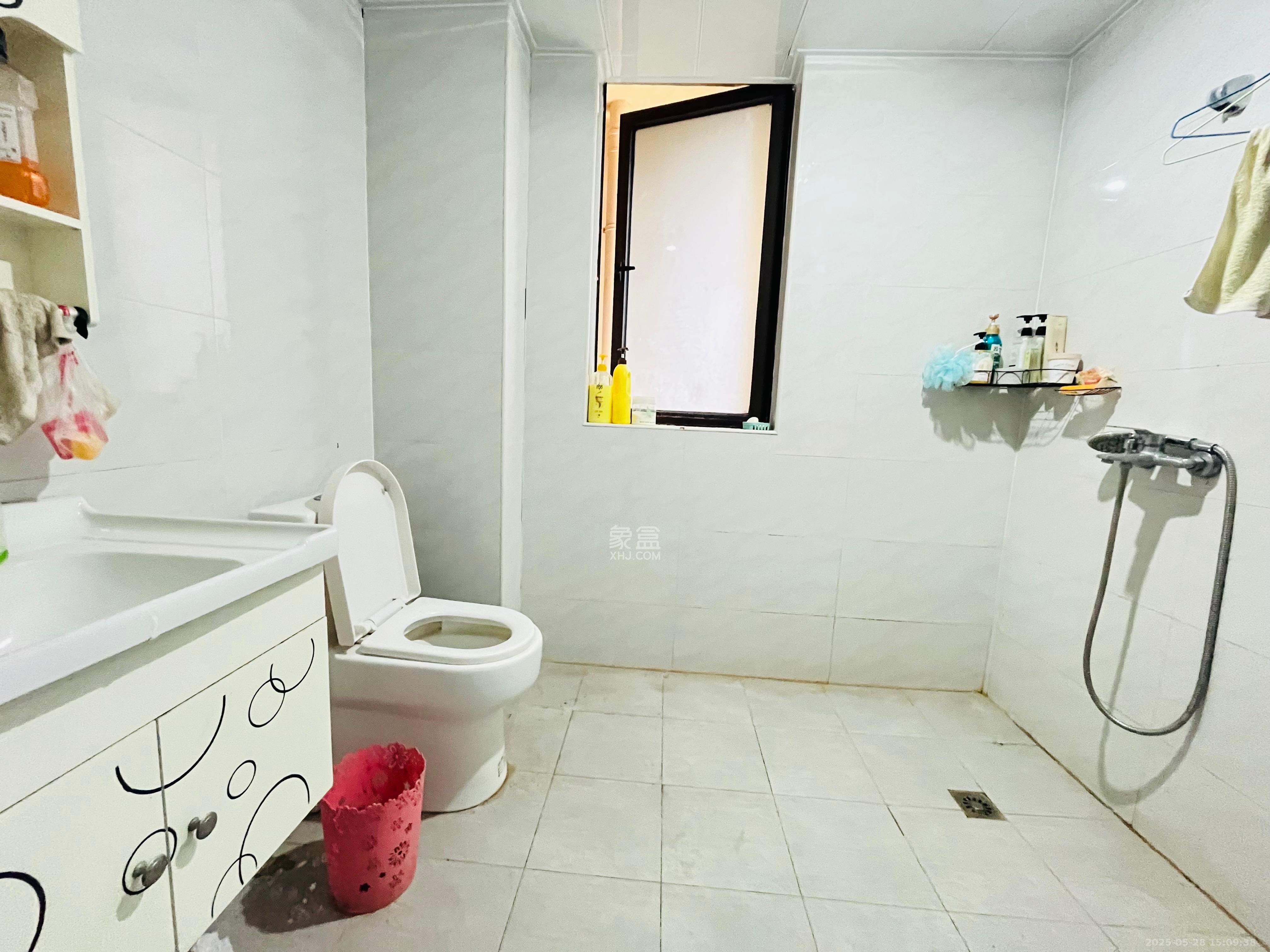 保利麓谷林语E区 4室2厅2卫 1000.0元/月 保利麓谷林语E区 4室2厅2卫 1000.0元/月室内图