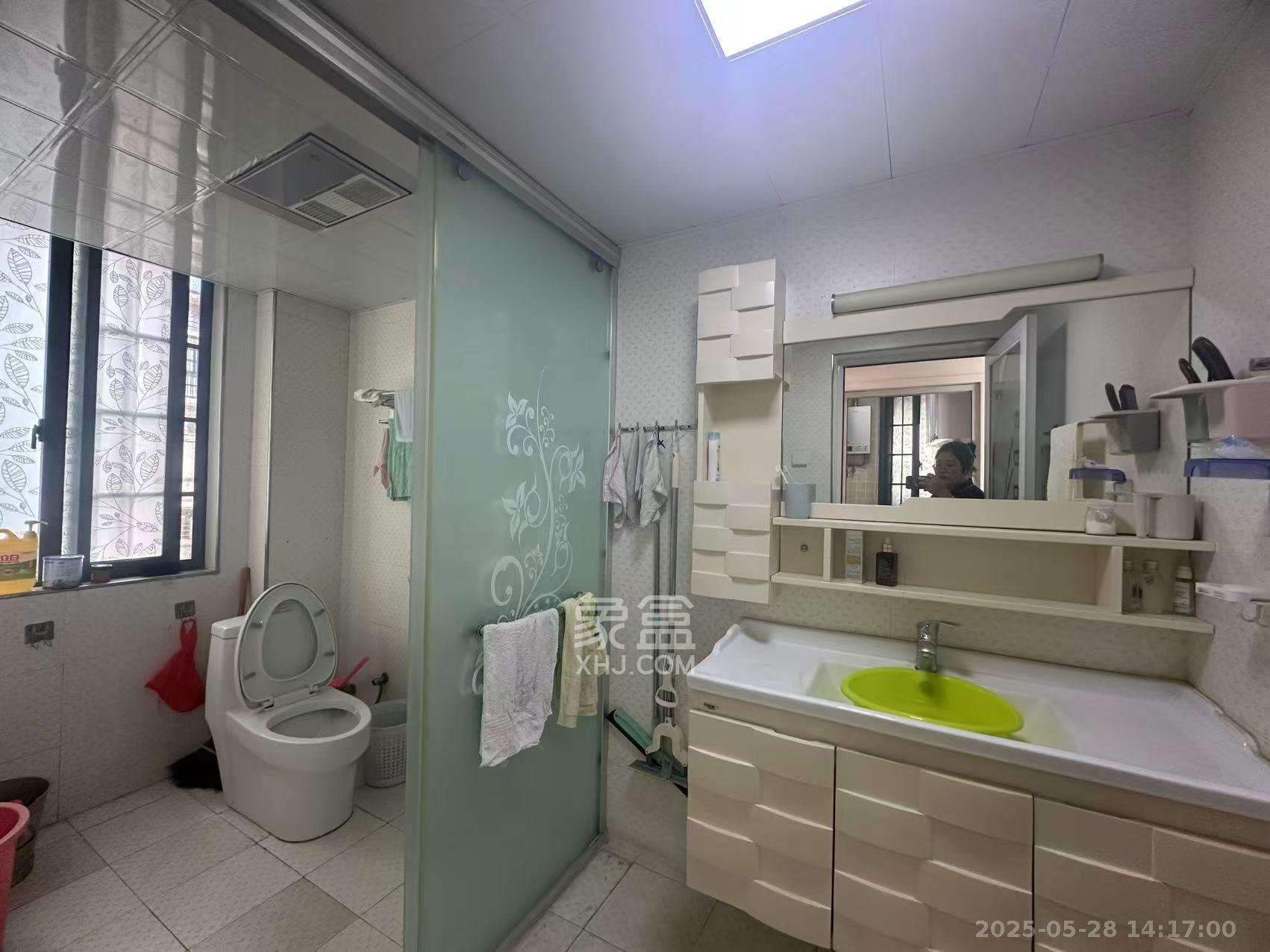 新府华城  2室2厅1卫   35.00万室内图