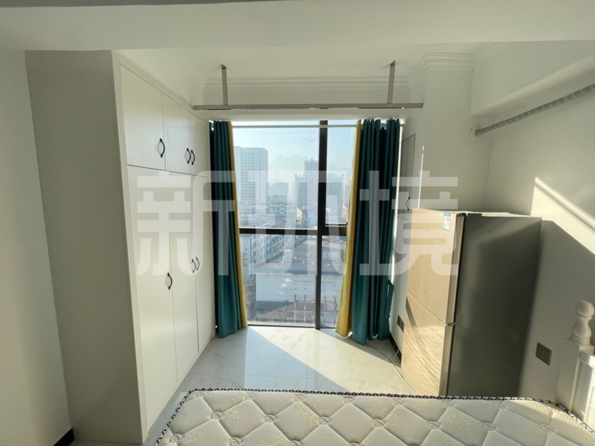 天门中央广场 1室1厅1卫 1300.0元/月 天门中央广场 1室1厅1卫 1300.0元/月室内图