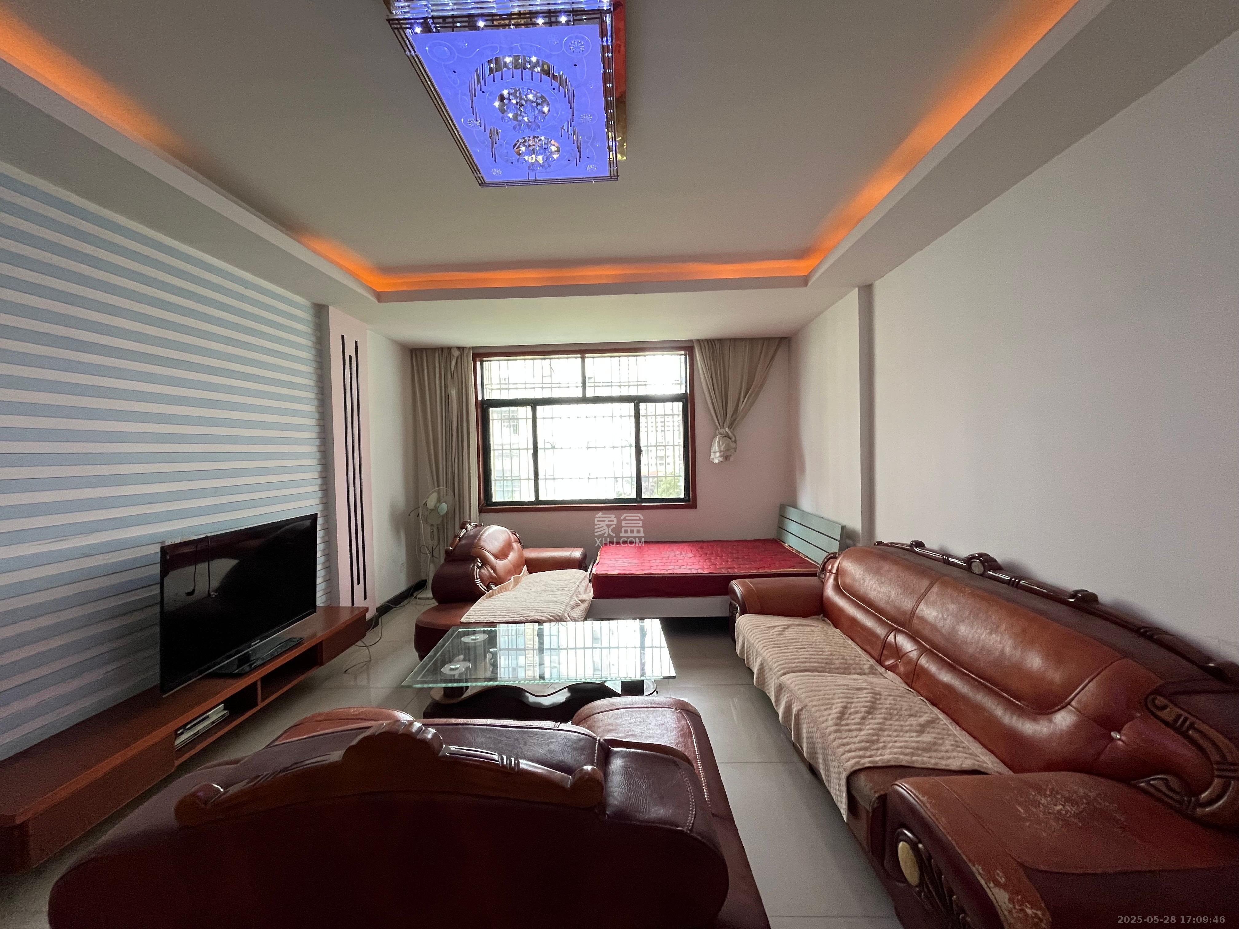 星沙国际物流园/泉星社区 3室2厅2卫 1400.0元/月 星沙国际物流园/泉星社区 3室2厅2卫 1400.0元/月室内图