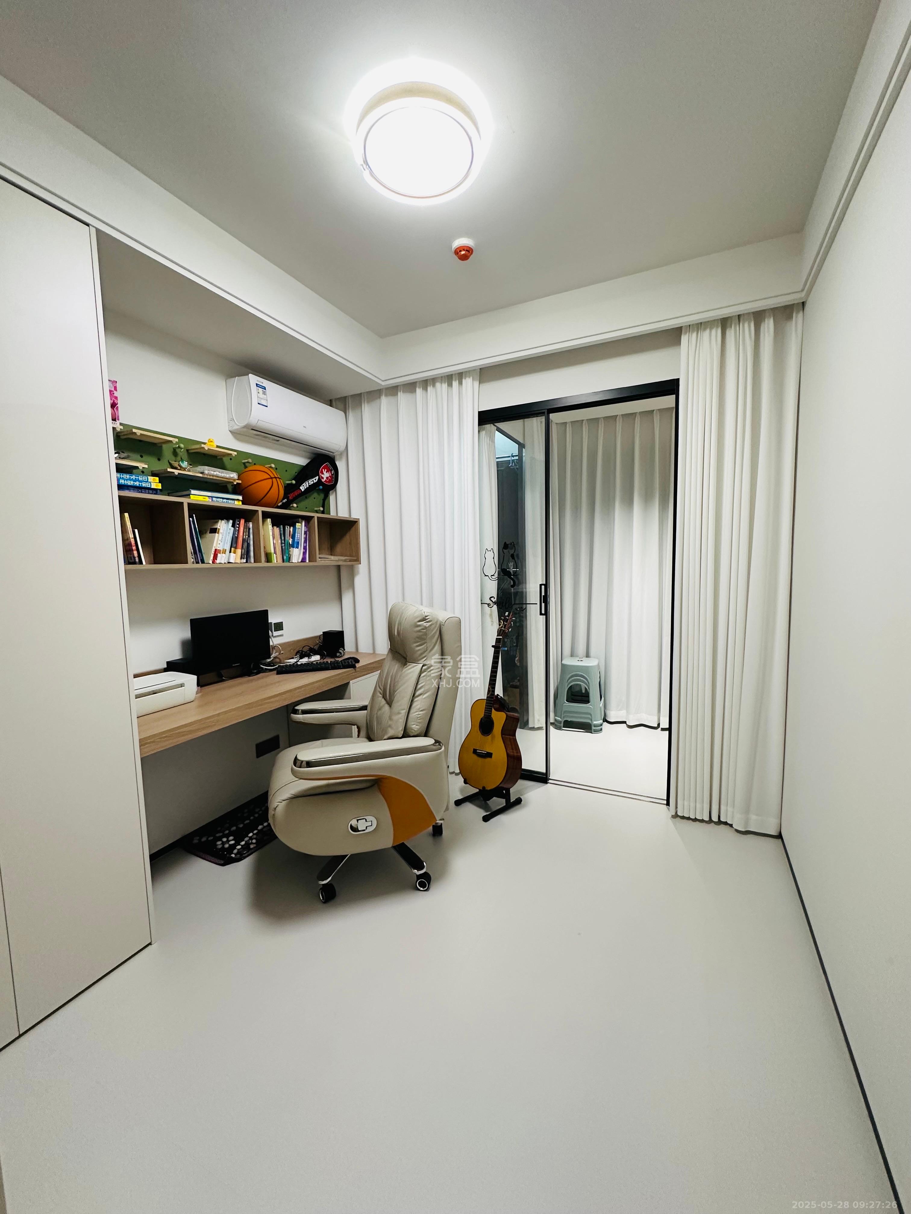 中建梅溪湖中心  4室2厅2卫   9500.00元/月室内图