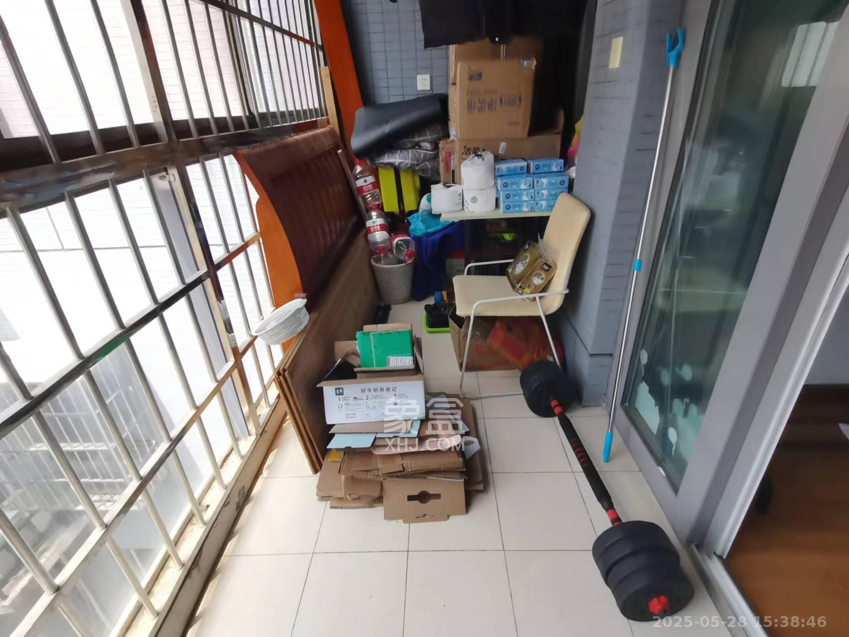 银港水晶城  3室2厅1卫    2800.0元/月 银港水晶城  3室2厅1卫    2800.0元/月室内图