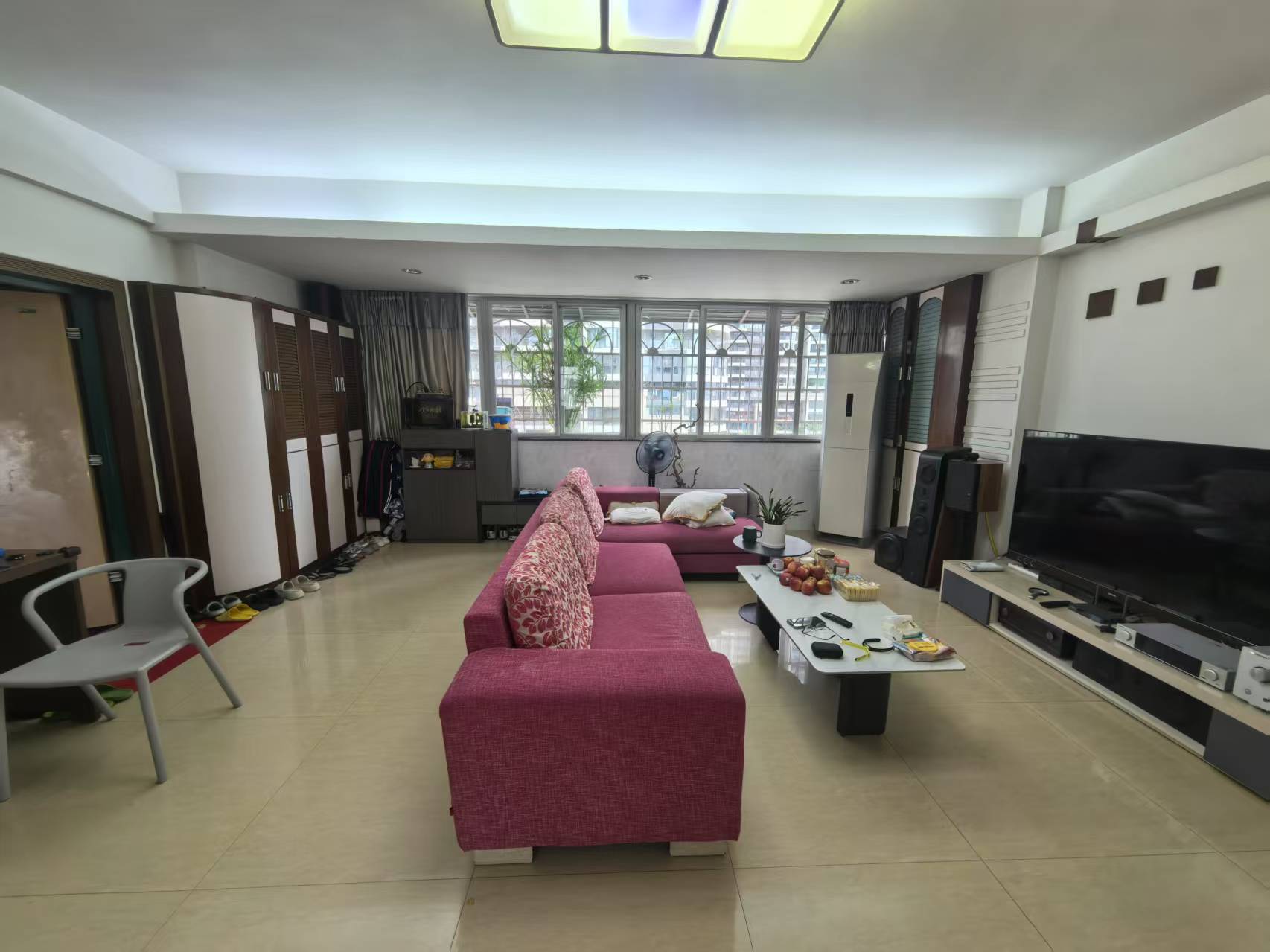 爱华小区  3室2厅1卫    125.0万 爱华小区  3室2厅1卫    125.0万室内图