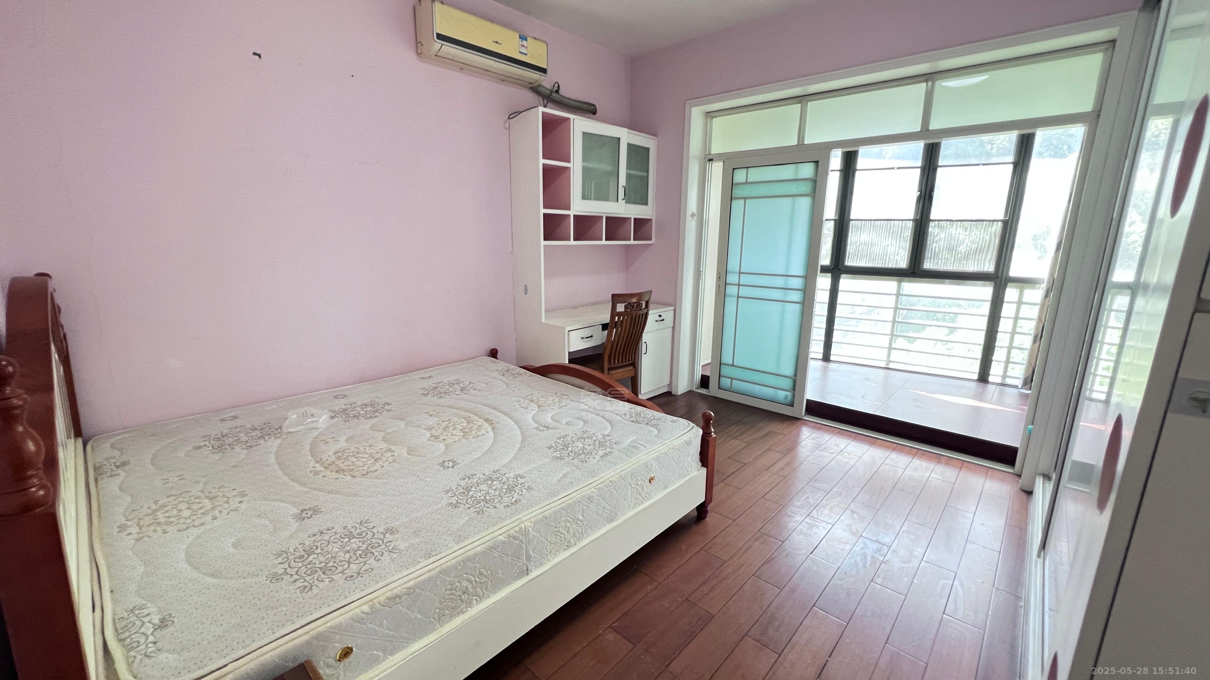 四季花园 3室2厅2卫 2000.0元/月 四季花园 3室2厅2卫 2000.0元/月室内图