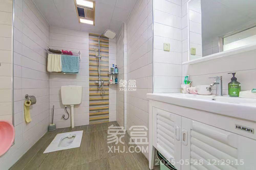 中信凯旋蓝岸(中信新城三期) 1室1厅1卫 1600.0元/月 中信凯旋蓝岸(中信新城三期) 1室1厅1卫 1600.0元/月室内图