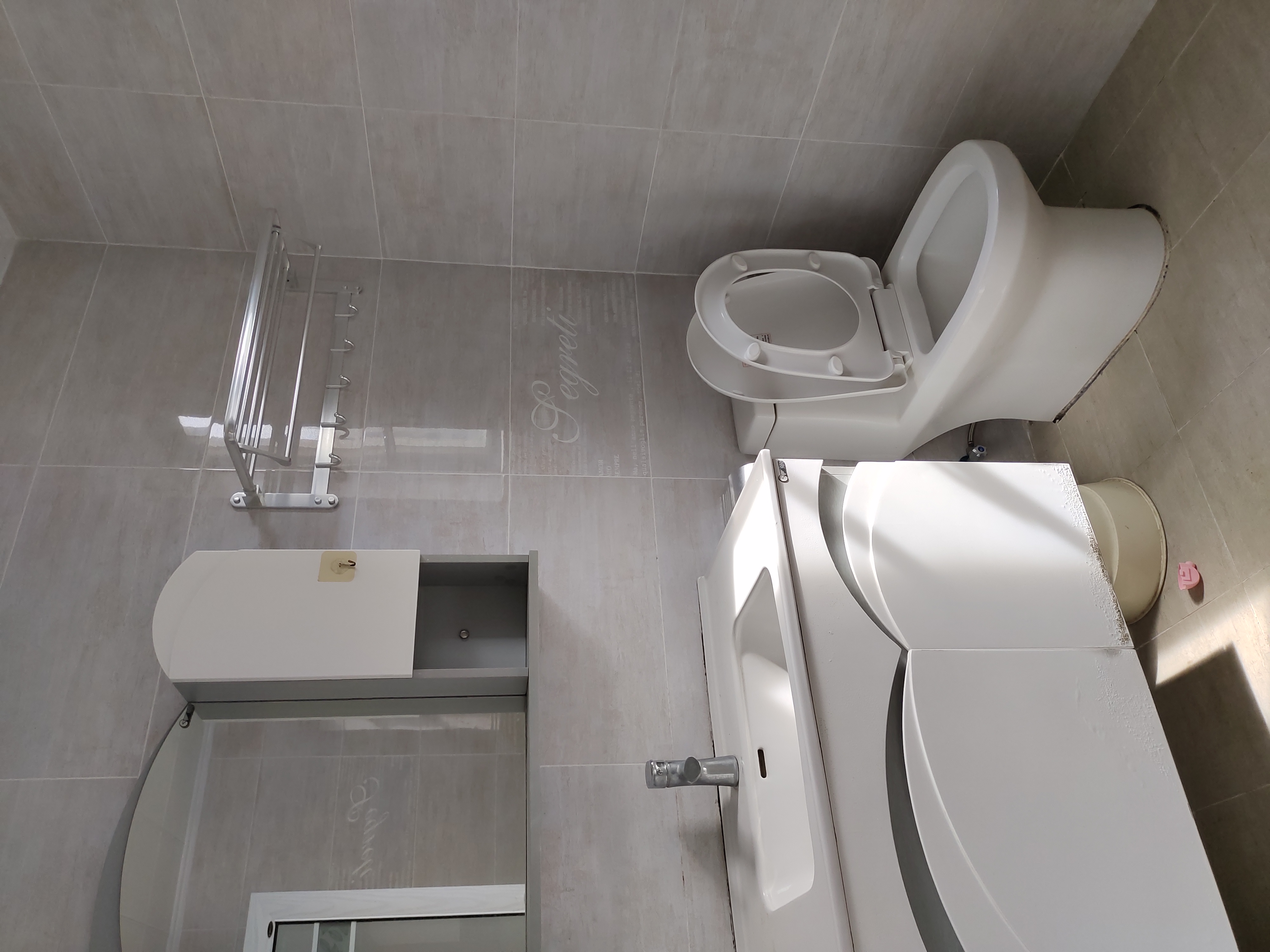 城市海岸一期  4室2厅2卫    4200.0元/月 城市海岸一期  4室2厅2卫    4200.0元/月室内图