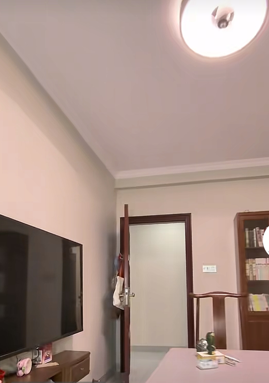 电力中央城 4室2厅2卫 130.0万 电力中央城 4室2厅2卫 130.0万客厅