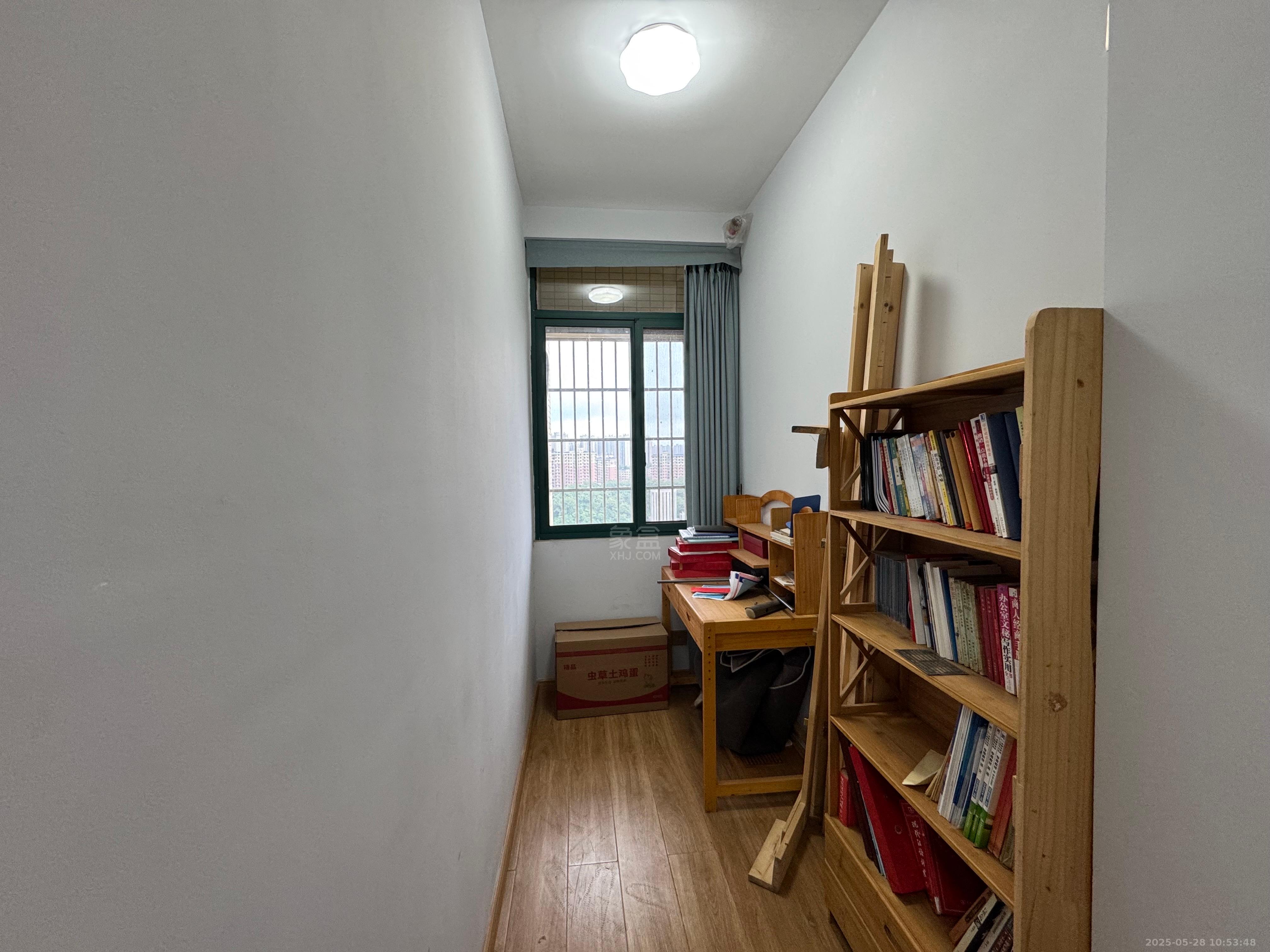 湖景名城 3室2厅1卫 2000.0元/月 湖景名城 3室2厅1卫 2000.0元/月室内图