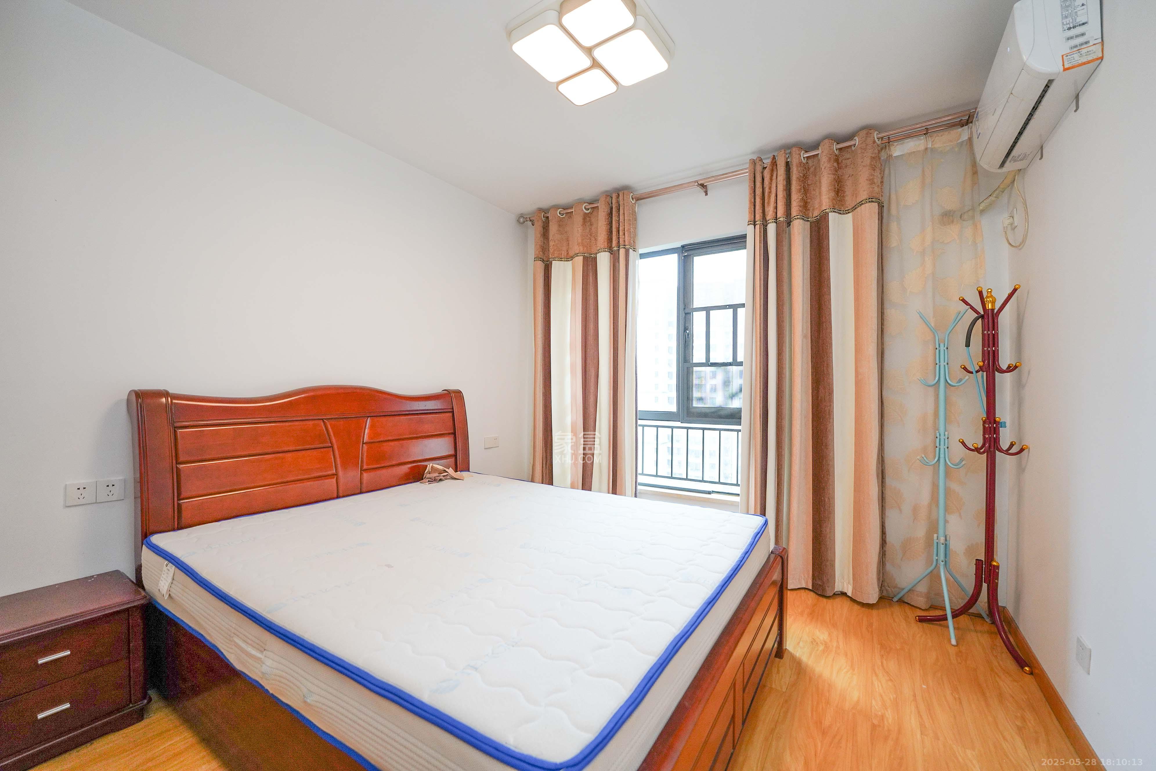 五矿万境蓝山  3室1厅1卫    98.0万 五矿万境蓝山  3室1厅1卫    98.0万卧室