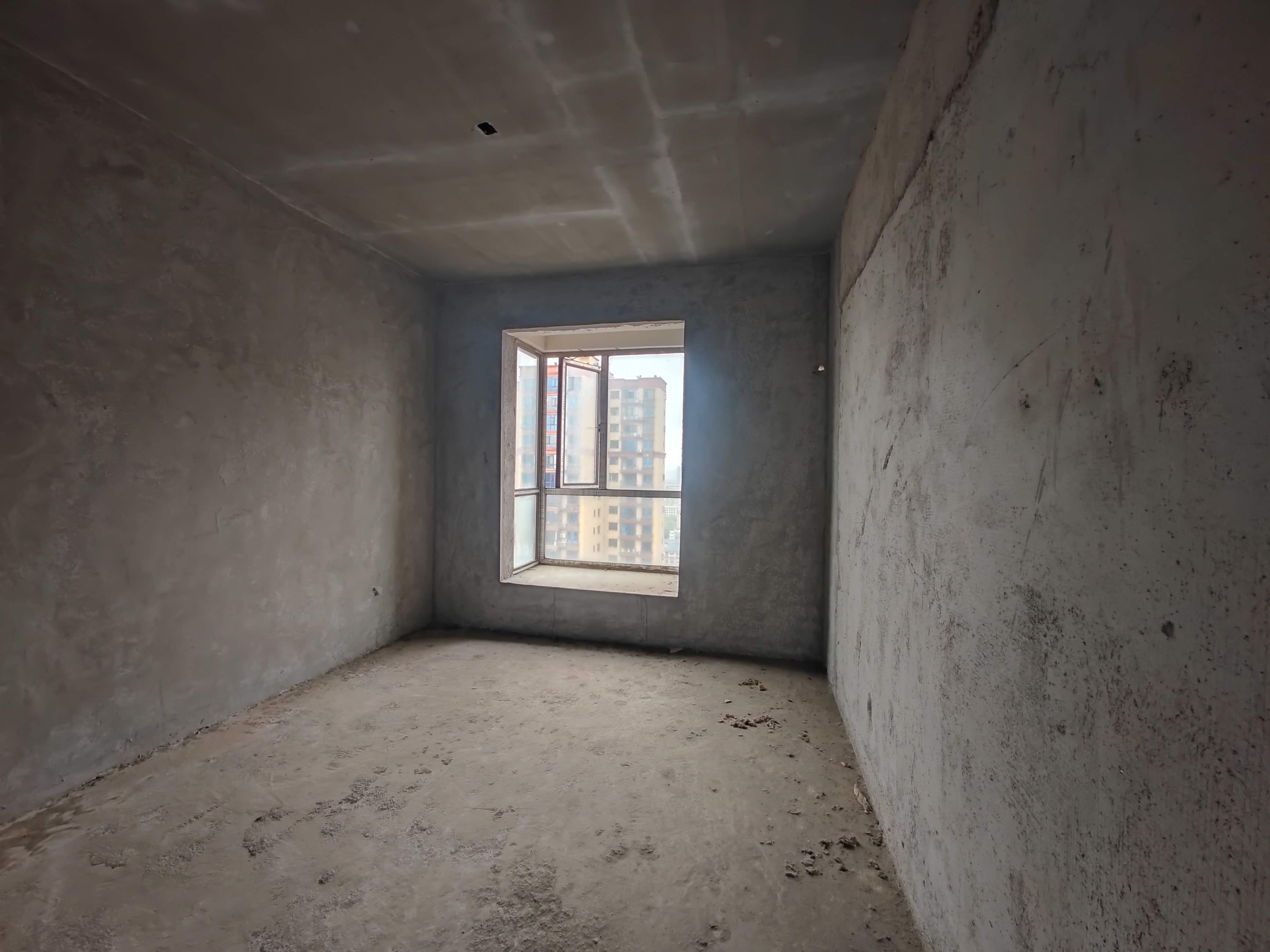 新概念  3室2厅2卫    65.8万客厅