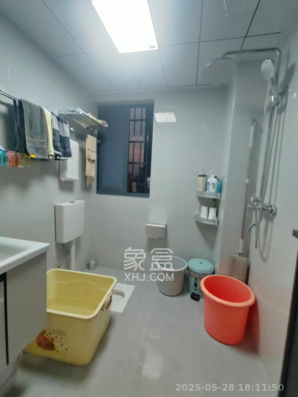 桥头家园三期  2室2厅1卫   2000.00元/月室内图