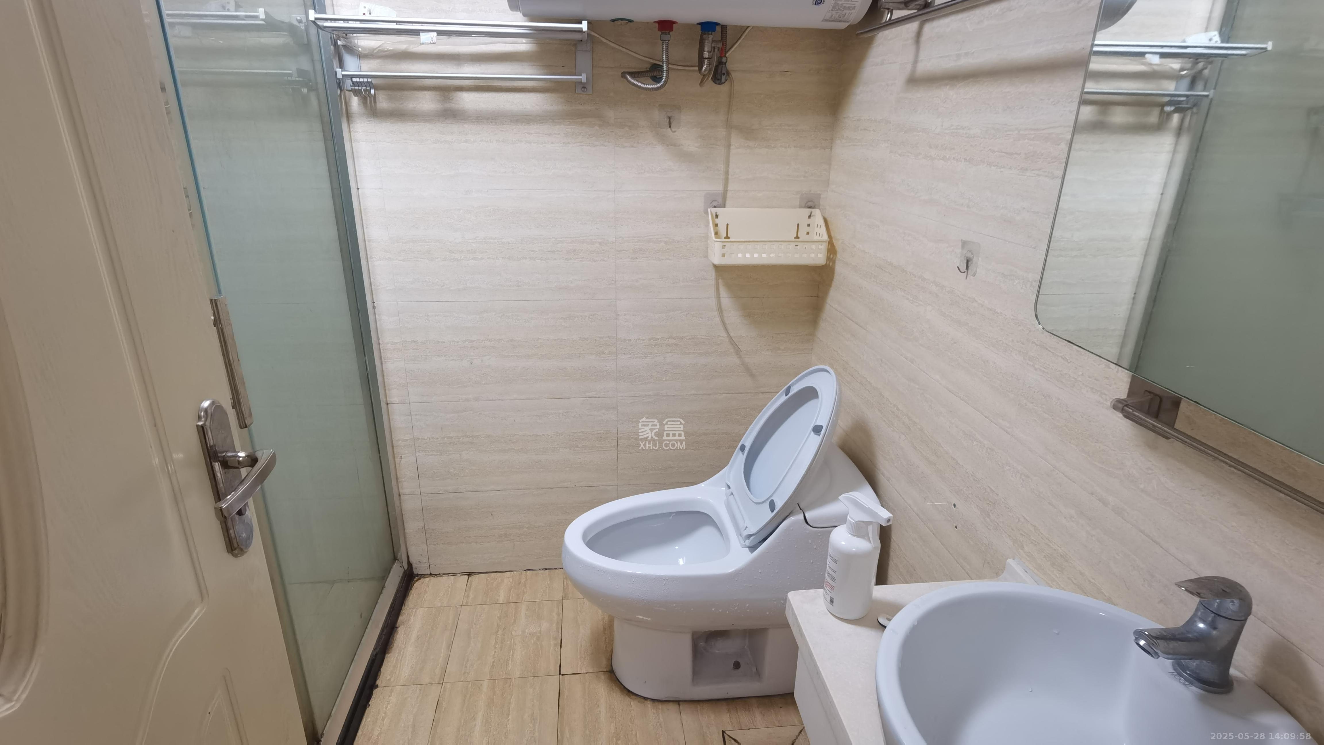 万芙锦城  1室1厅1卫   1500.00元/月室内图