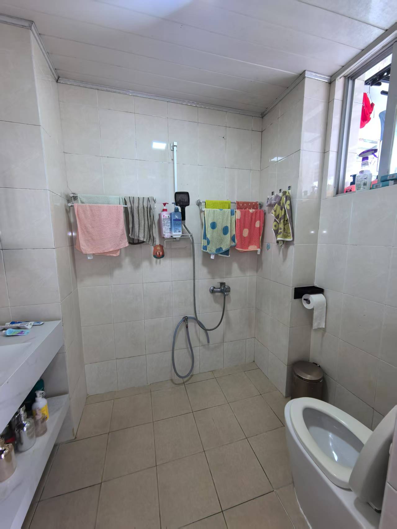 爱华小区  3室2厅1卫    125.0万 爱华小区  3室2厅1卫    125.0万室内图