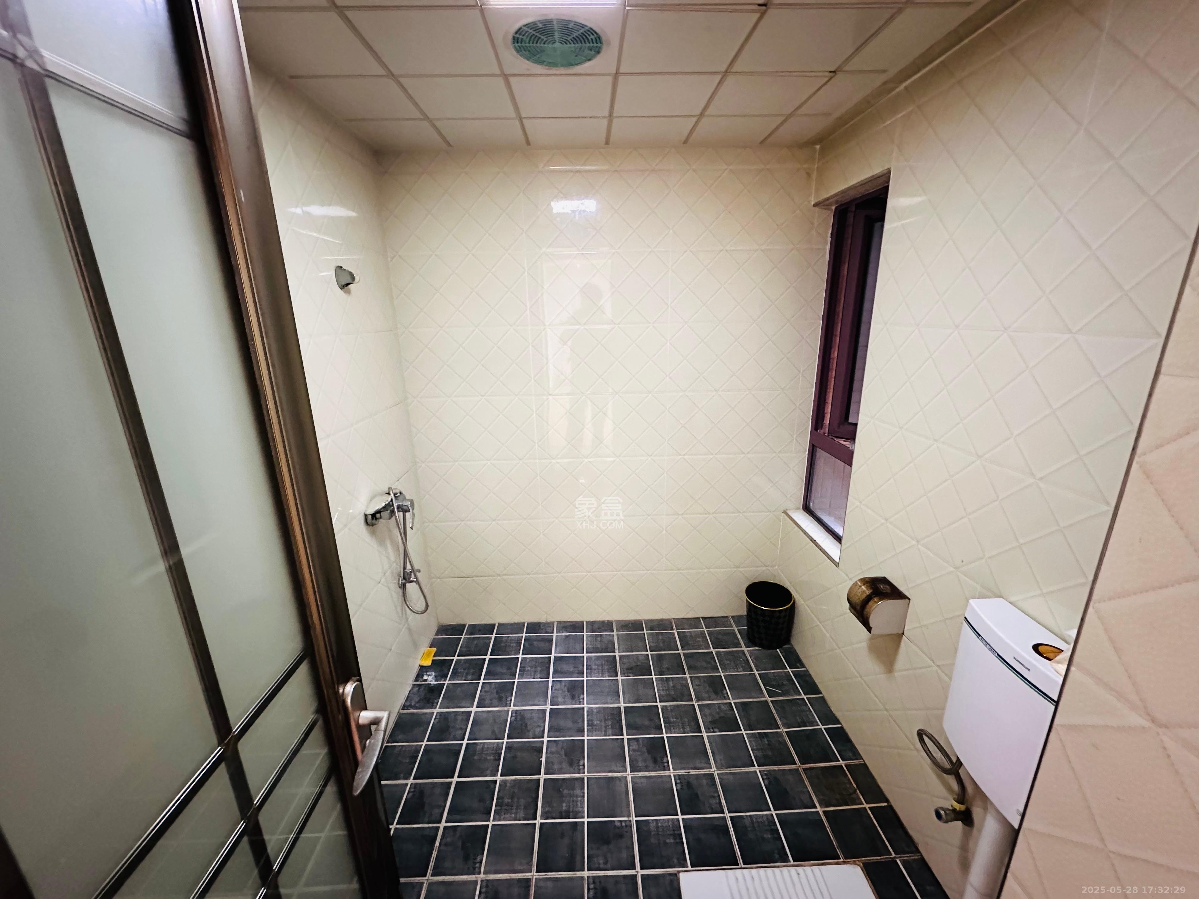 中惠锦堂 4室2厅2卫 3500.0元/月 中惠锦堂 4室2厅2卫 3500.0元/月室内图