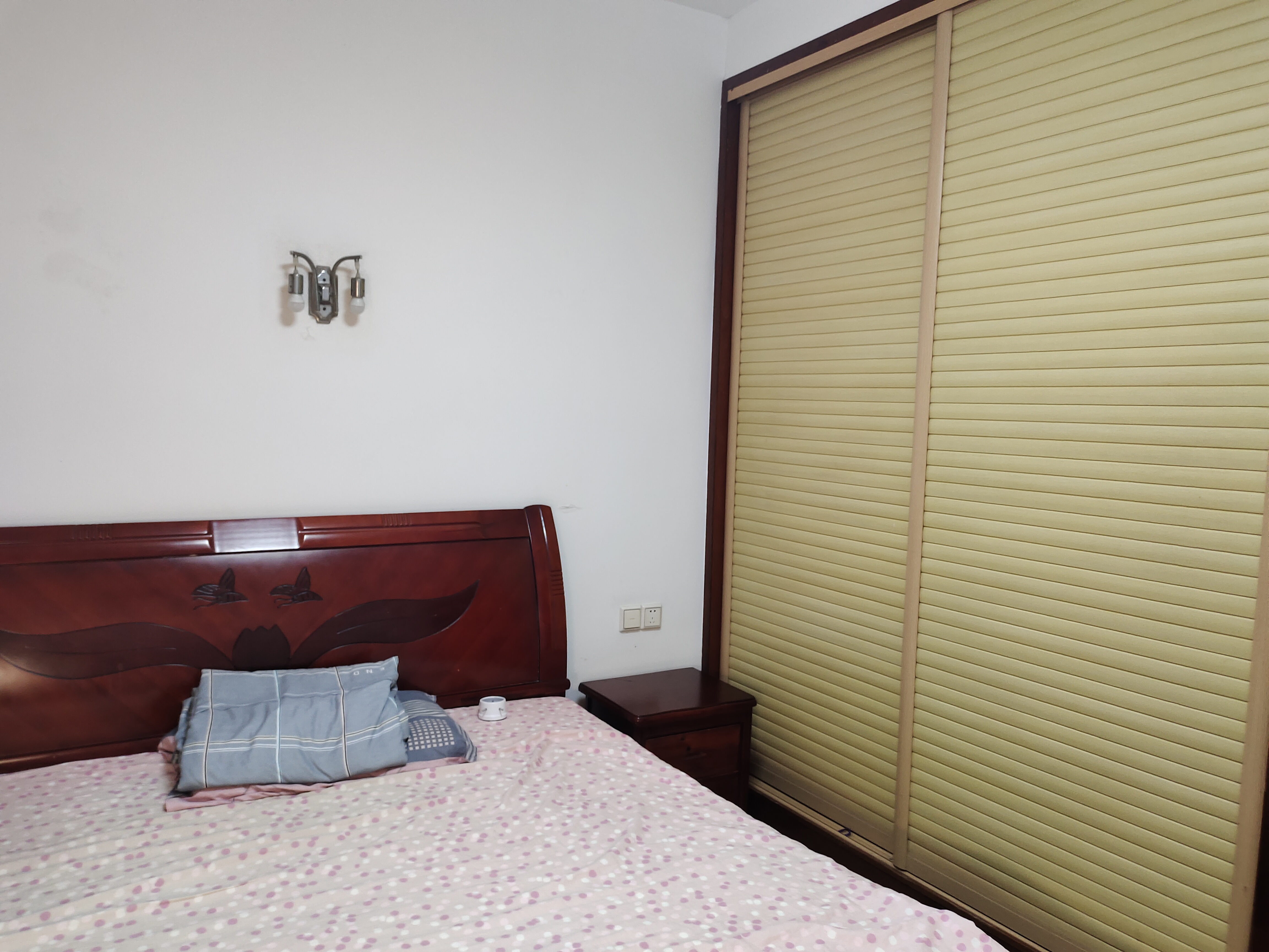 广成大厦 3室2厅1卫 82.0万 广成大厦 3室2厅1卫 82.0万卧室