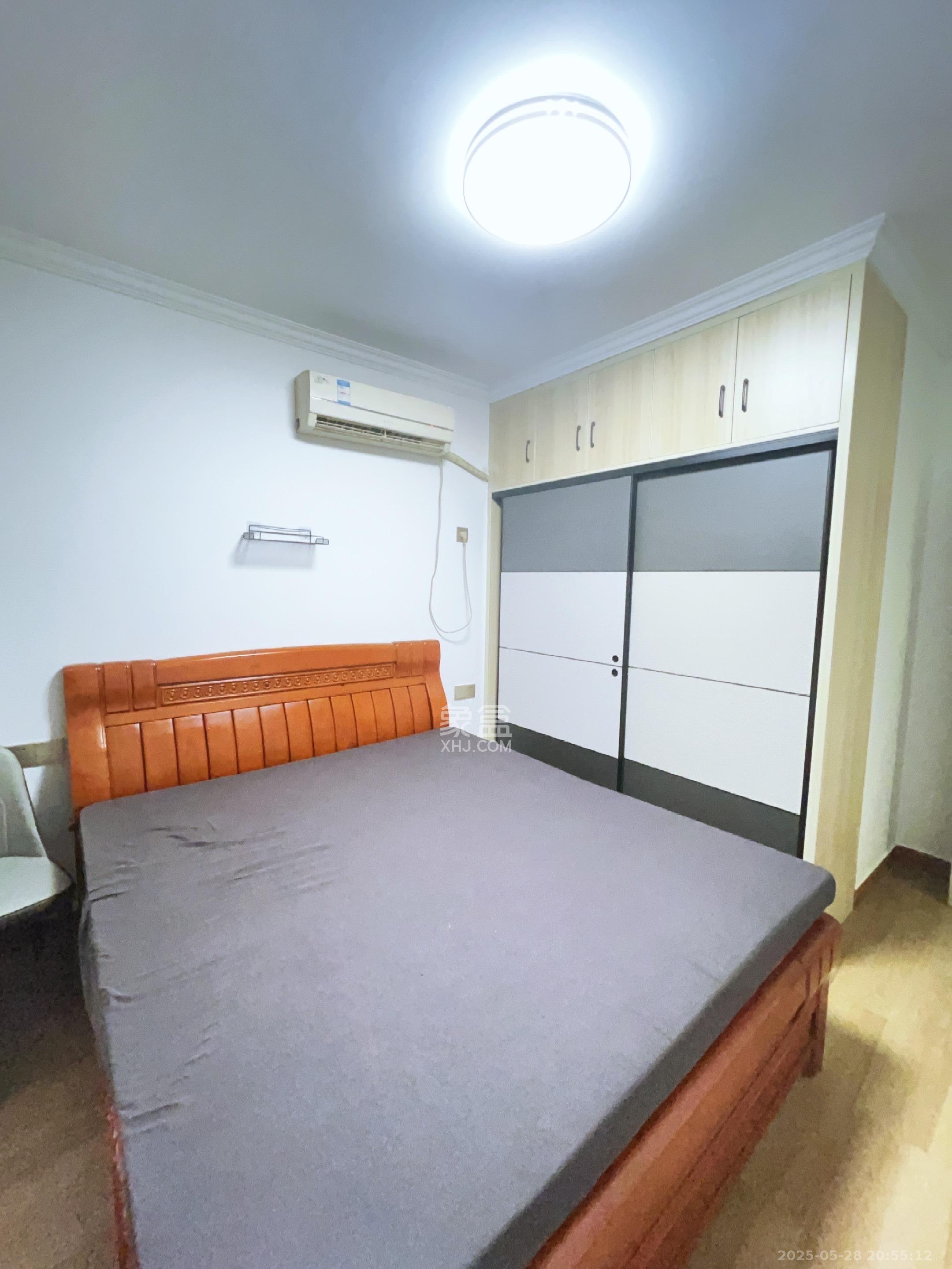 山水新城  2室2厅1卫   1900.00元/月室内图
