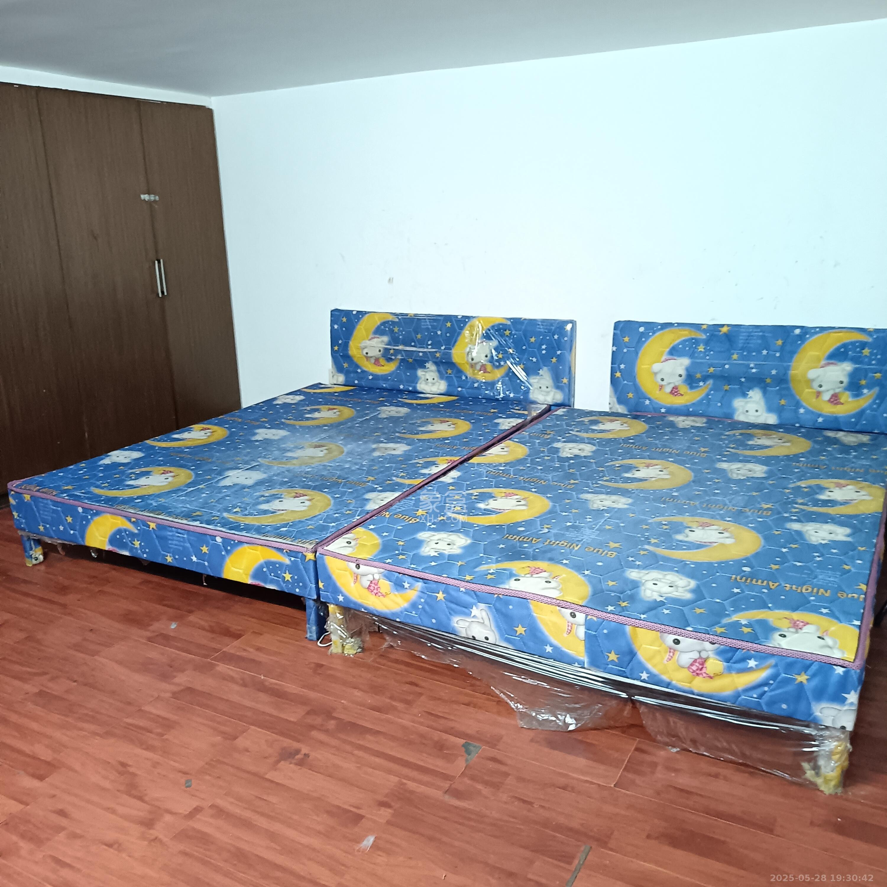 君临天厦 4室1厅2卫 3500.0元/月 君临天厦 4室1厅2卫 3500.0元/月室内图