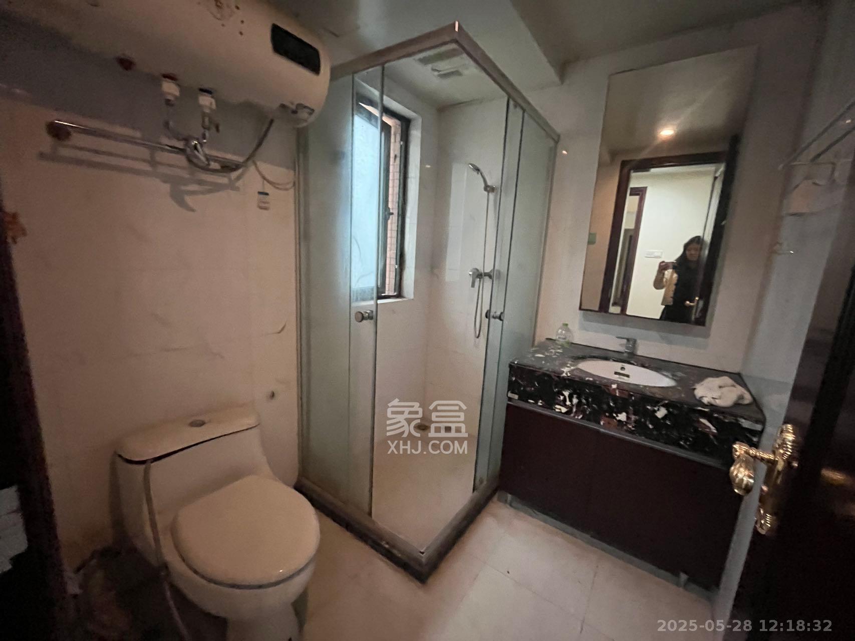 恒大雅苑 4室2厅2卫 2600.0元/月 恒大雅苑 4室2厅2卫 2600.0元/月室内图