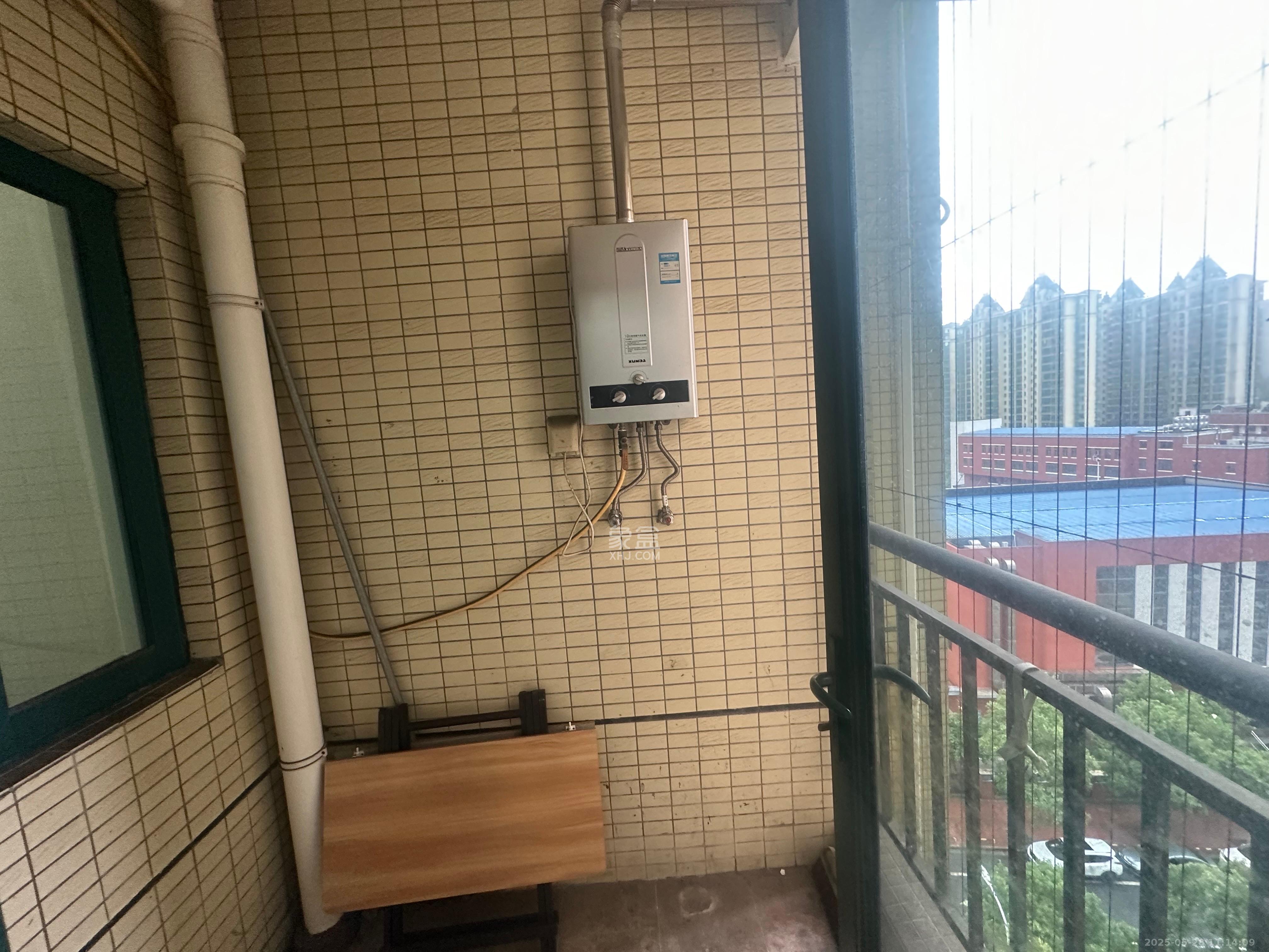 恒大华府  2室2厅1卫   2000.00元/月室内图