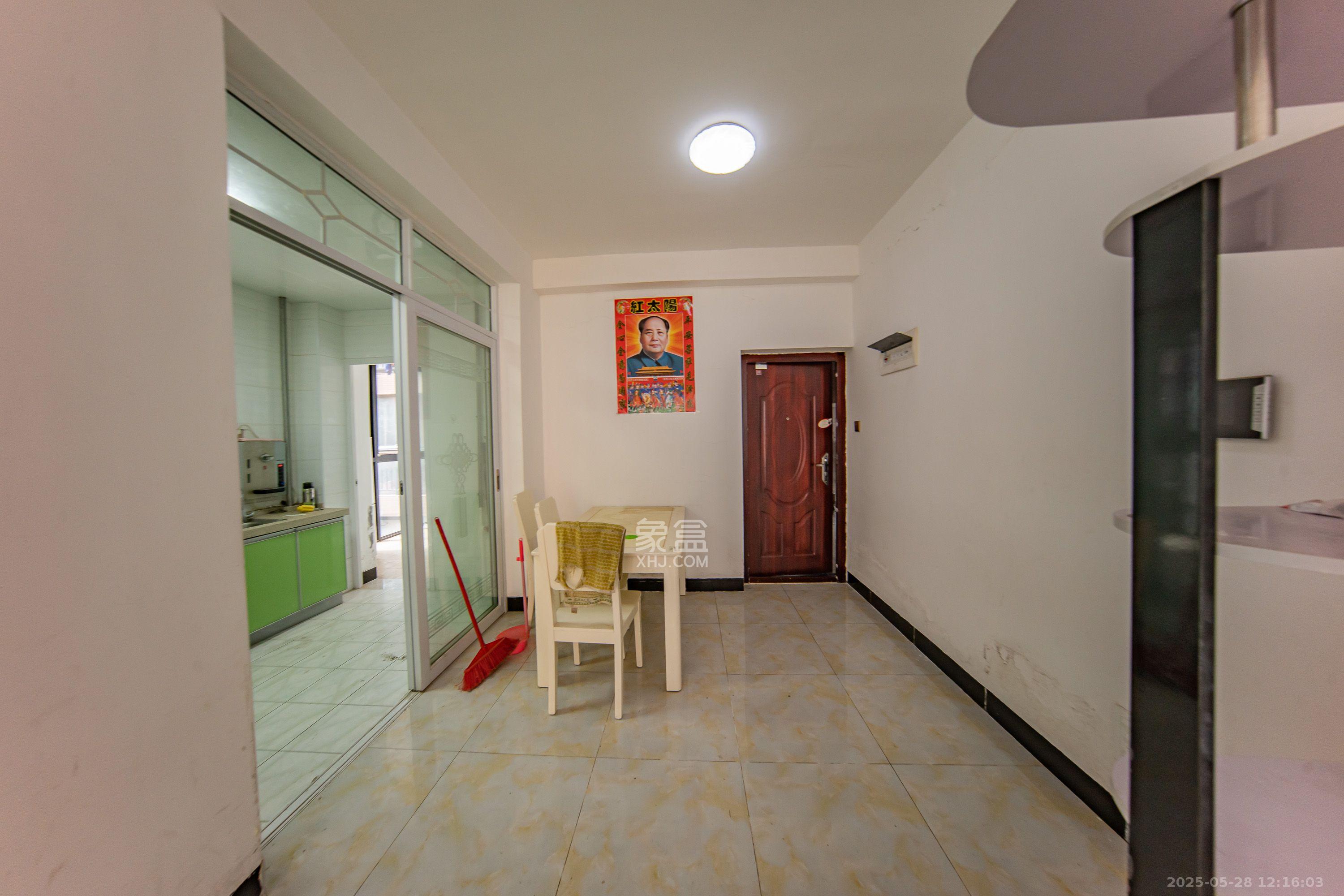 金鼎公园尚 1室2厅1卫 1600.0元/月 金鼎公园尚 1室2厅1卫 1600.0元/月室内图