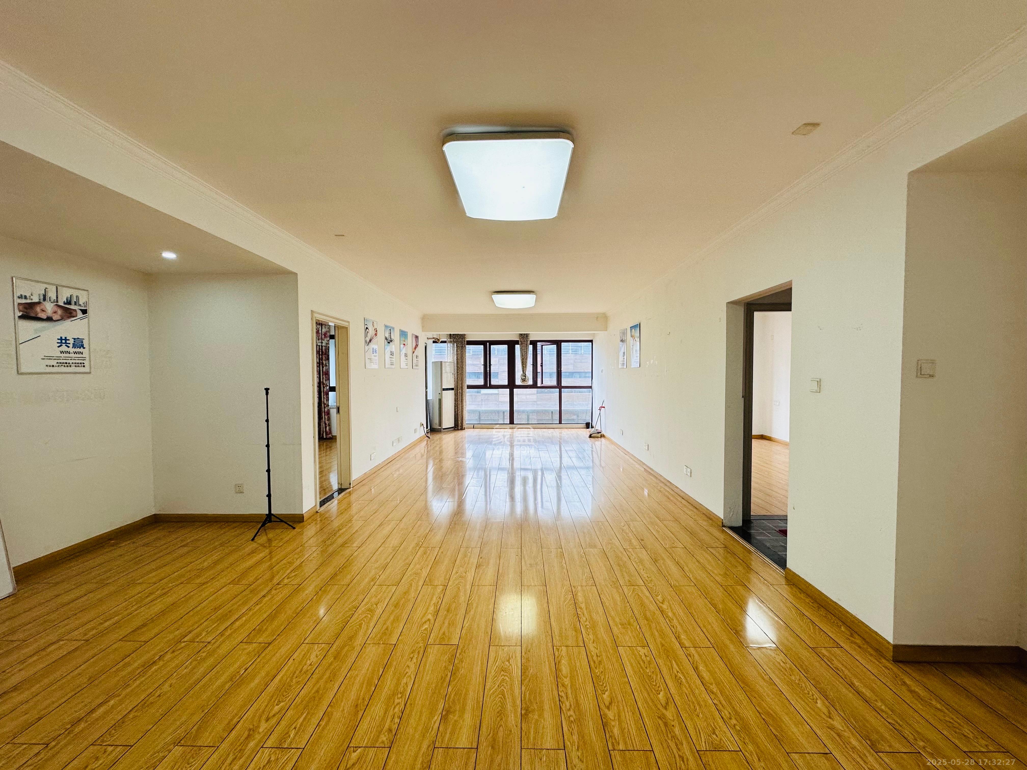 中惠锦堂  4室2厅2卫    3500.0元/月室内图